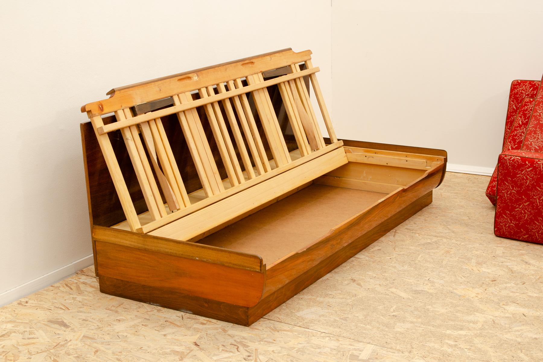 Faltbares Sofa von Jindrich Halabala für UP Závody 1950er Jahre, Tschechoslowakei im Angebot 9
