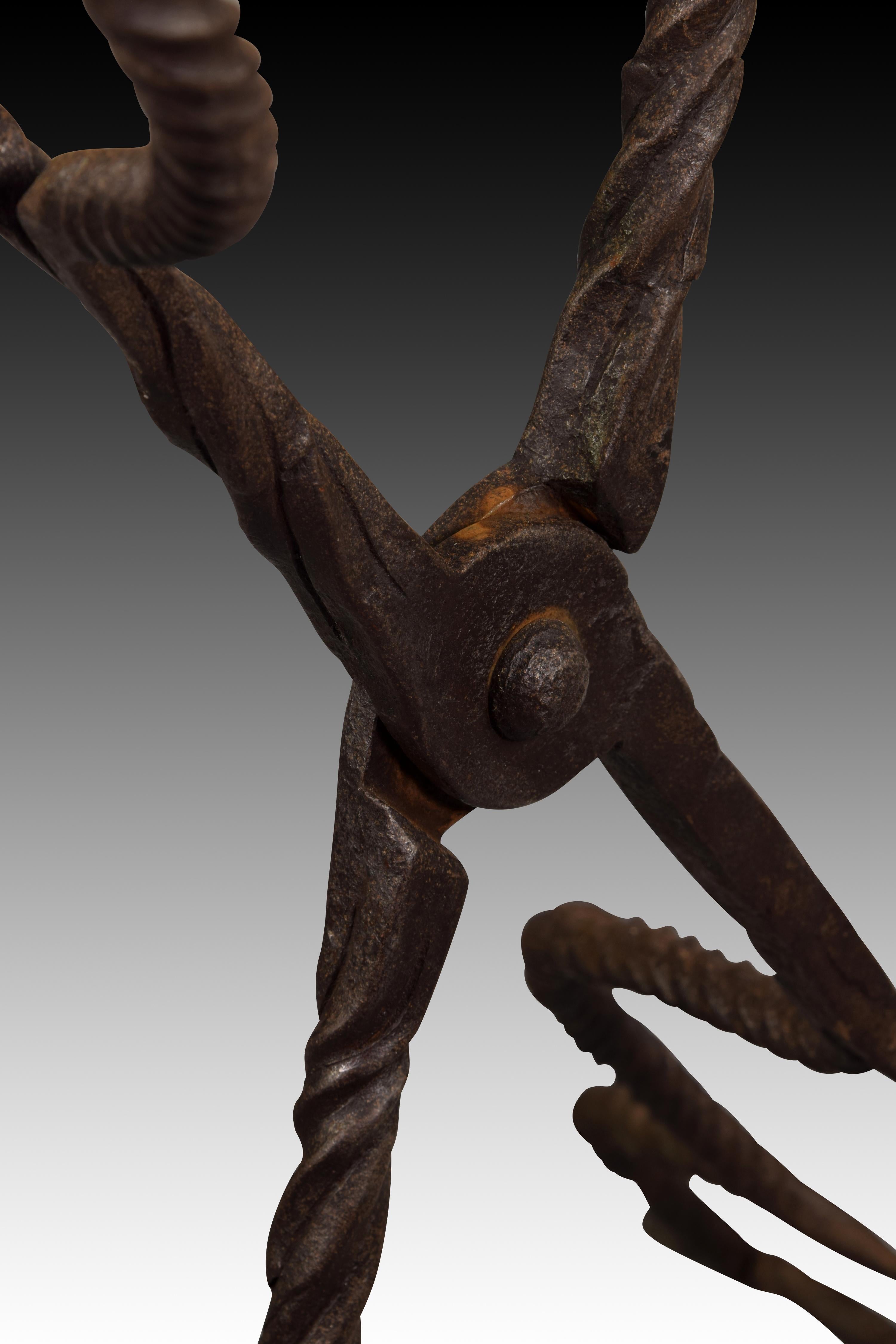 Folding Standing Lectern in Wrought Iron and Fabric, Spain, 16th Century 4