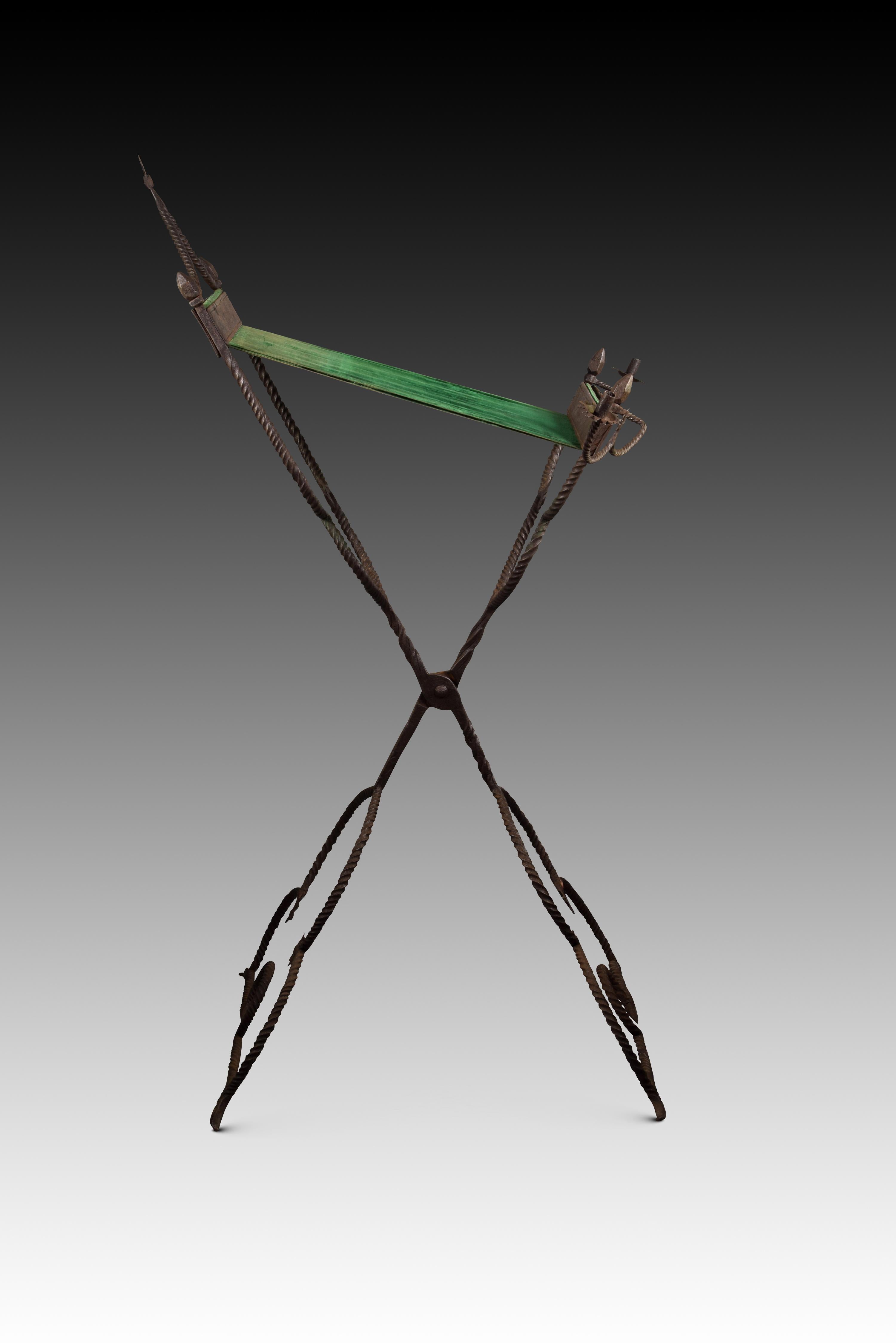 European Folding Standing Lectern in Wrought Iron and Fabric, Spain, 16th Century