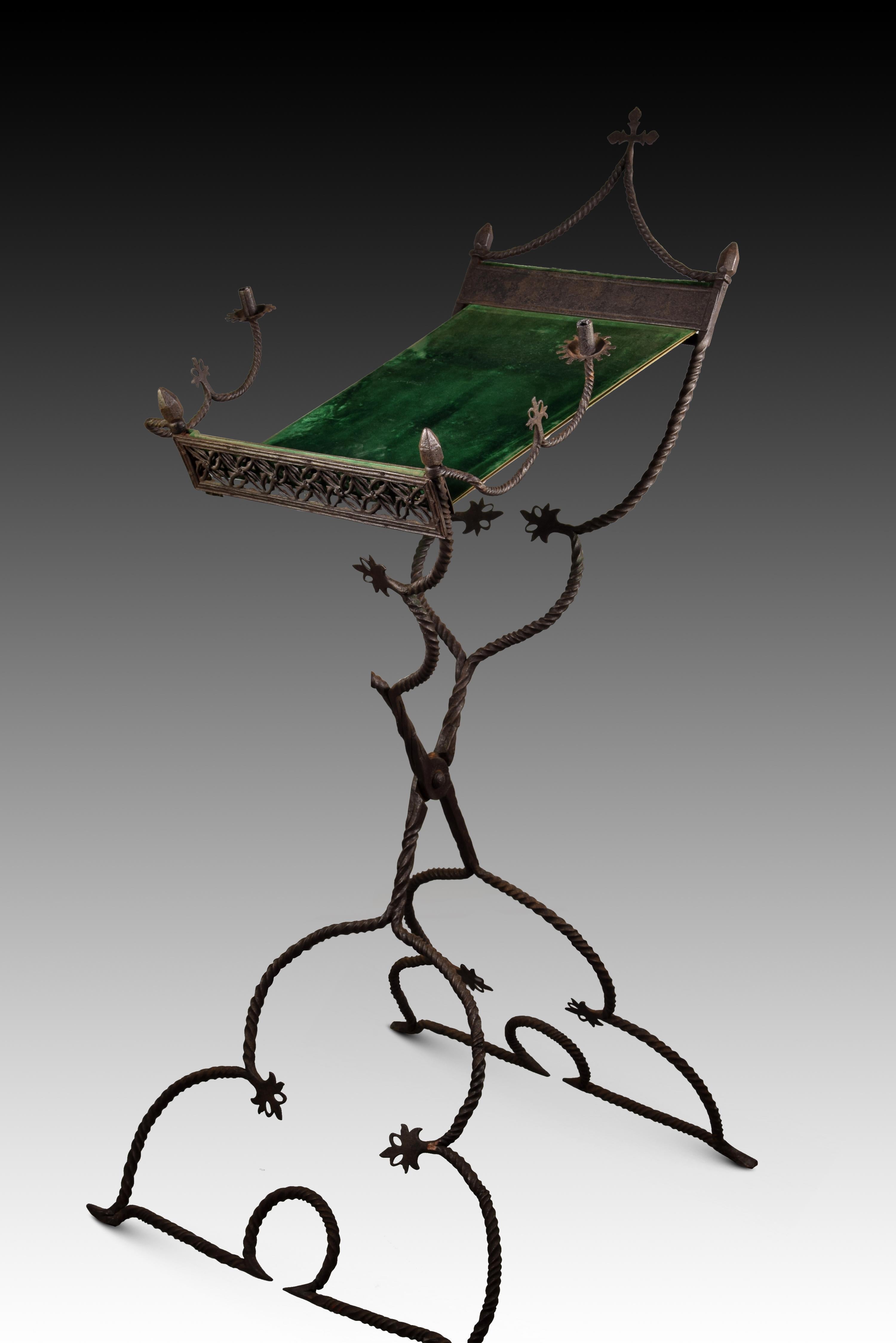 Folding Standing Lectern in Wrought Iron and Fabric, Spain, 16th Century 1