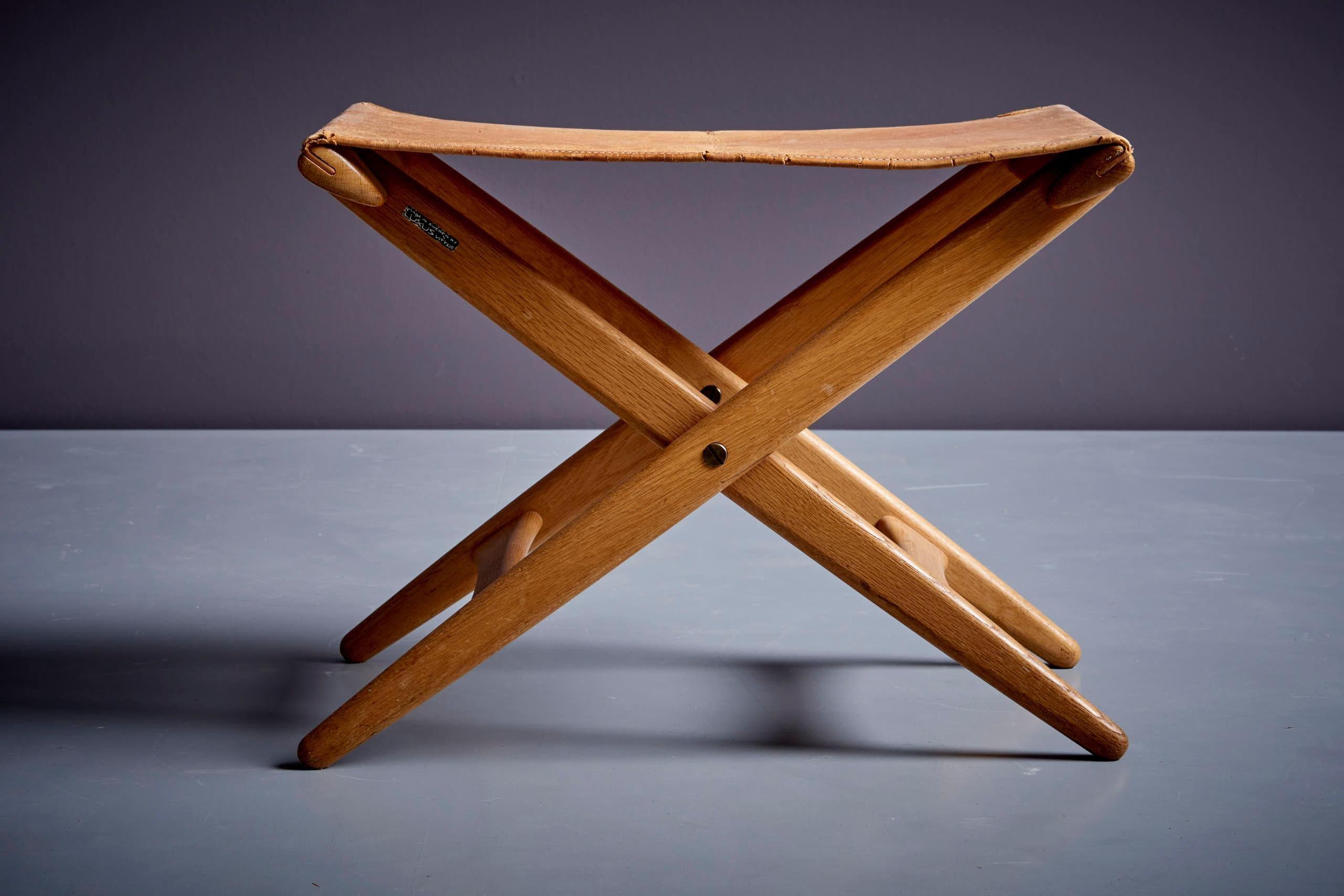 Leather Folding Stool by Des. Uno and Östen Kristiansson for Luxus Vittsjö For Sale