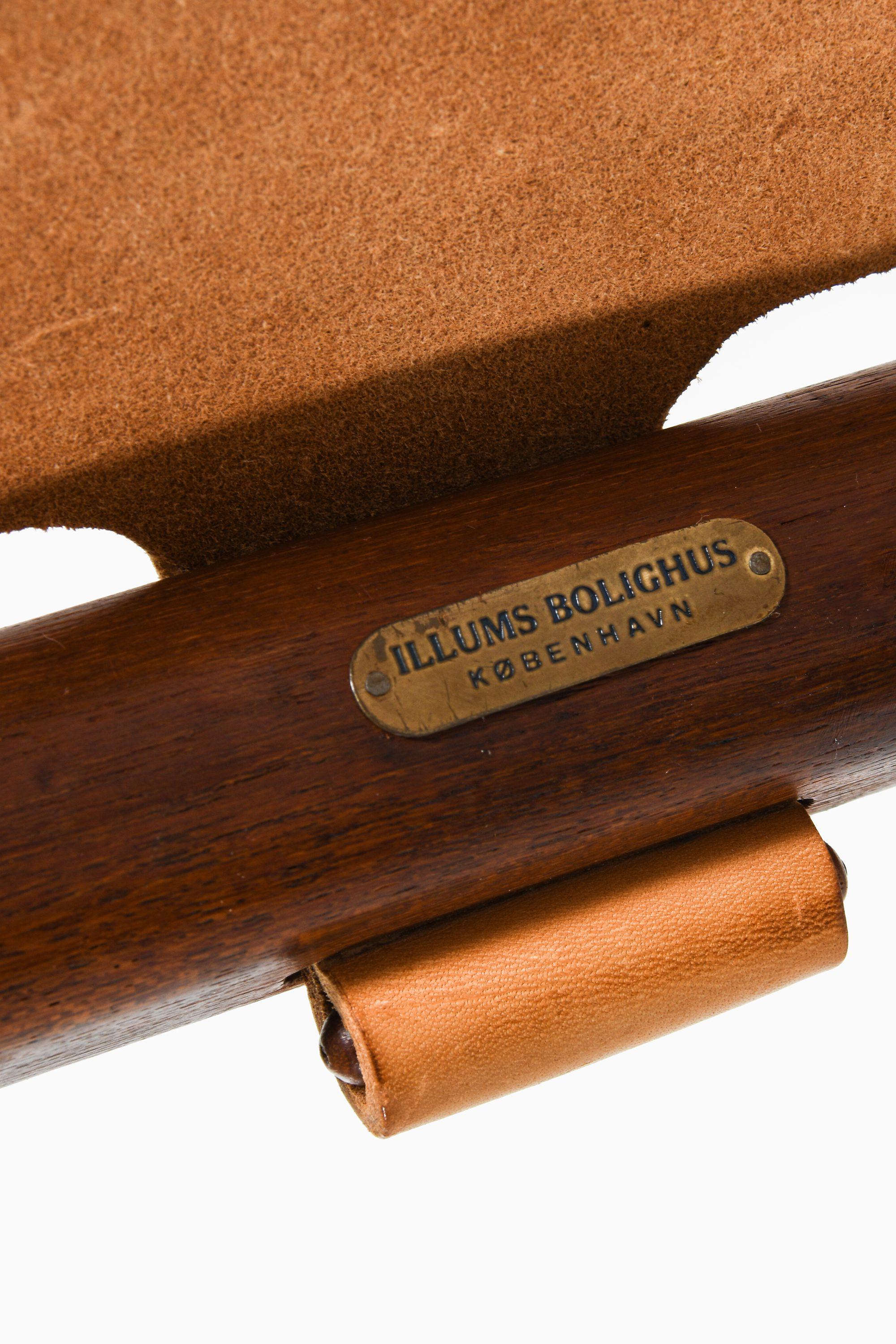 XX secolo Sgabello Foldes in teak e pelle naturale originale di Poul Hundevad, anni '50 in vendita