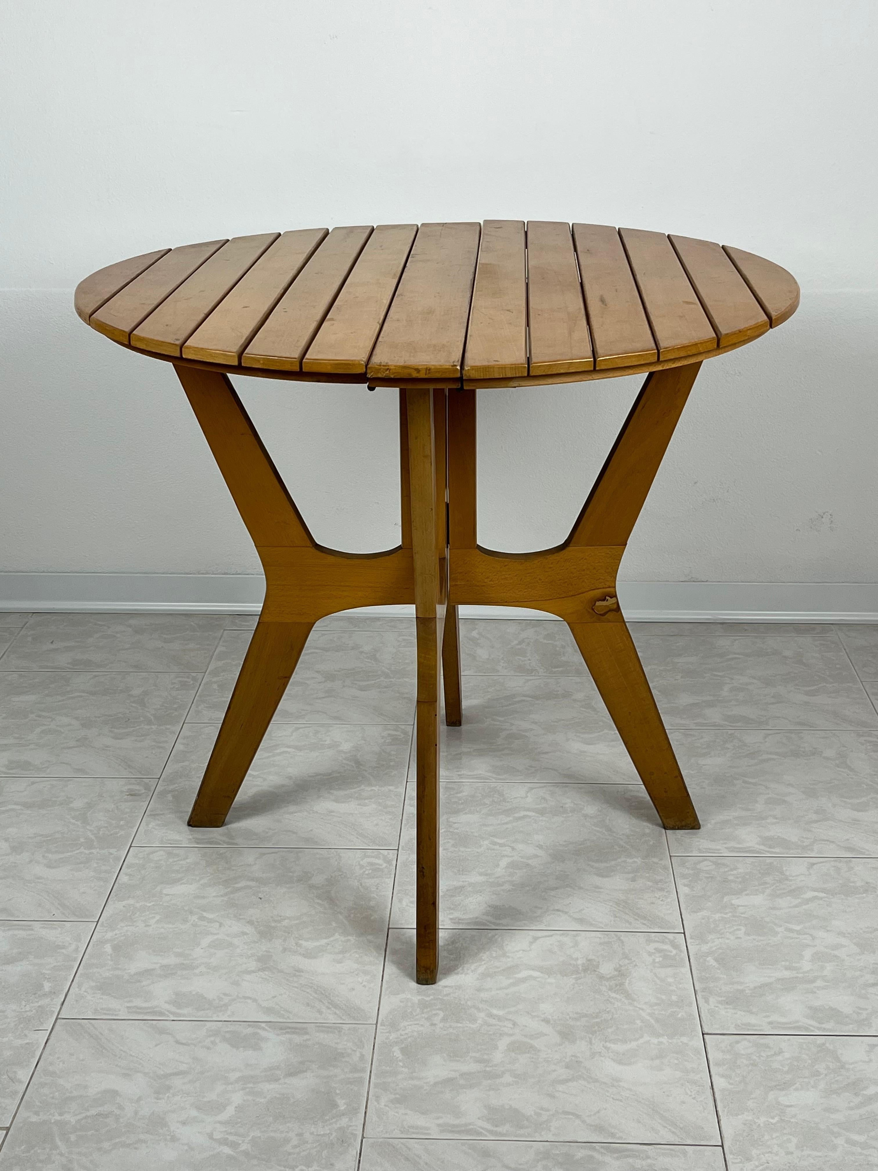 Folding Table in Maple Wood, Fada Asiago, Italy, 1976 In Good Condition For Sale In Palermo, IT