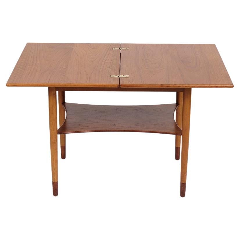 Table pliante en teck et beeche avec accessoires en laiton par Børge Mogensen des années 1950