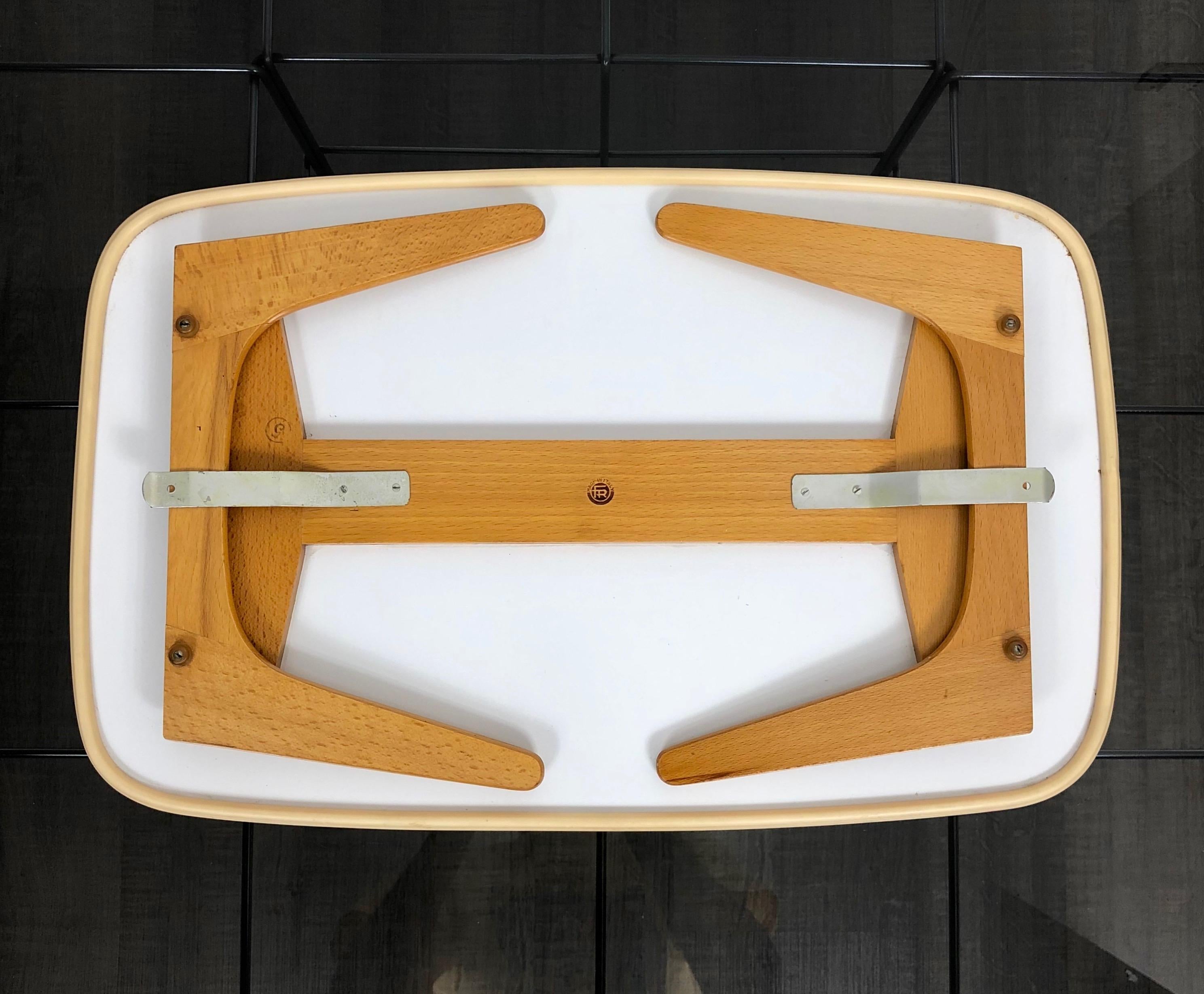 Klappbares Tablett Fratelli Reguitti Bett, rechteckig, laminiertes Holz, 1950er Jahre, Italien im Angebot 1