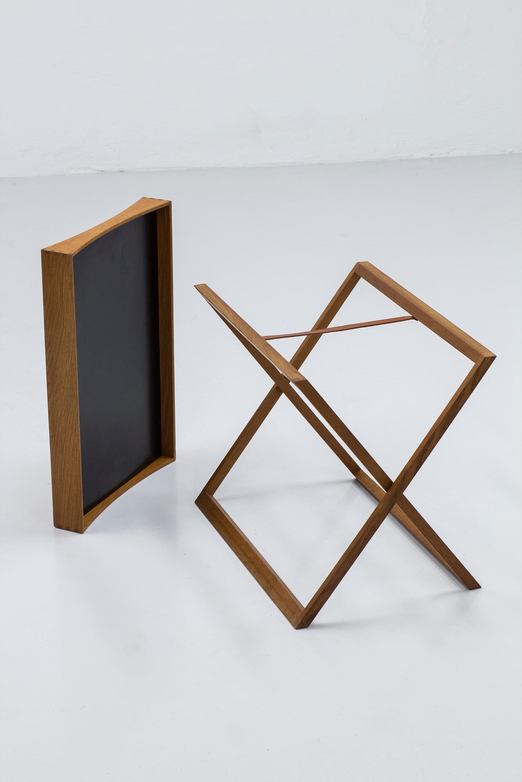 Leather Folding tray table in oak and formica by Torsten Johansson. Denmark, Bo-Ex