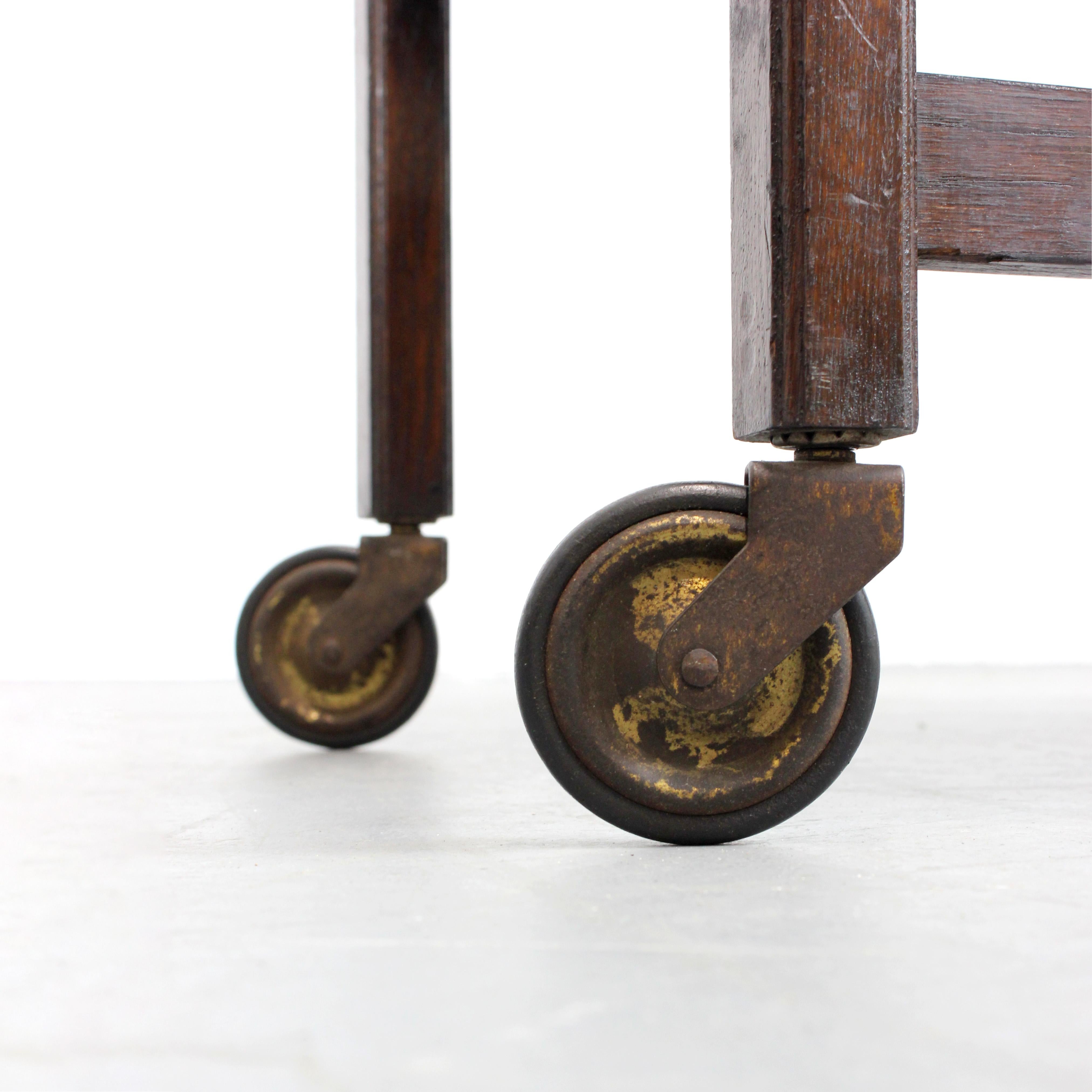 Chariot de service pliant en bois - The Beaver - C.C. 1960 - Angleterre en vente 2