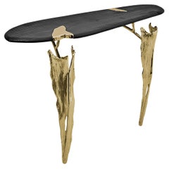 Folia - Console scultorea in ottone con design organico