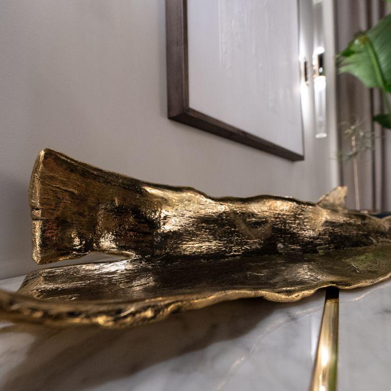 Folia - Skulpturales Tablett aus Messing mit organischer Textur (Organische Moderne) im Angebot