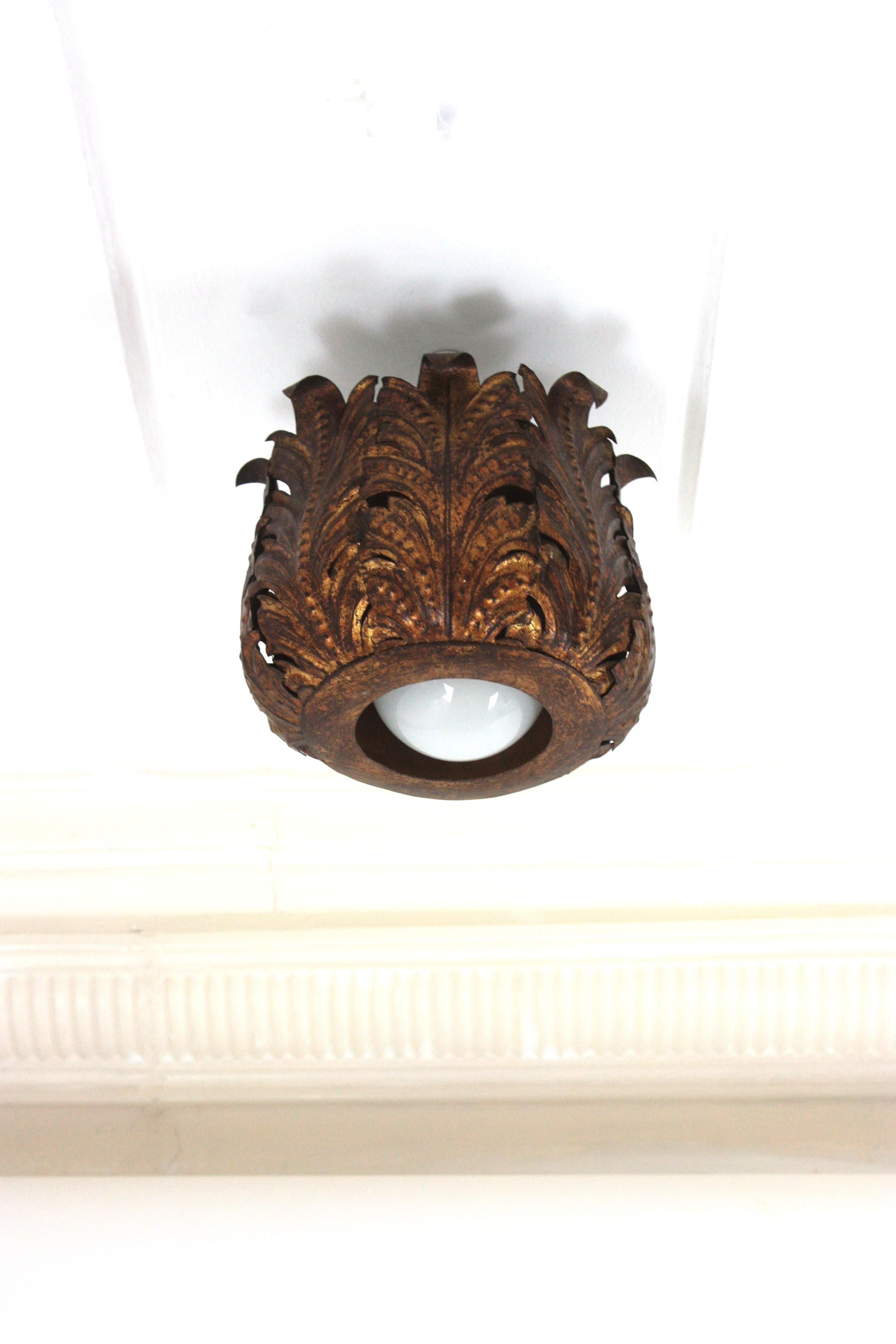 Neoclassical Foliage Crown Ceiling Light Fixture in Gilt Metal For Sale
