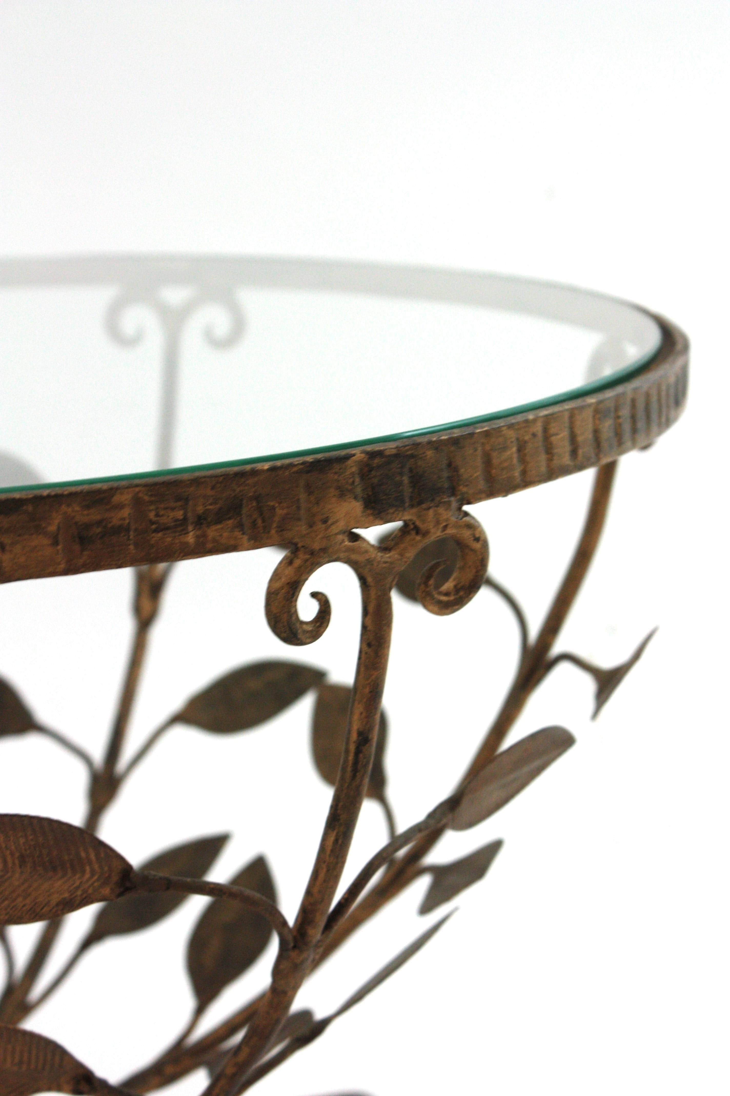 Foliage Drinks Coffee Table / Side Table in Gilt Iron by Ferro Art, Spain 1950 For Sale 4