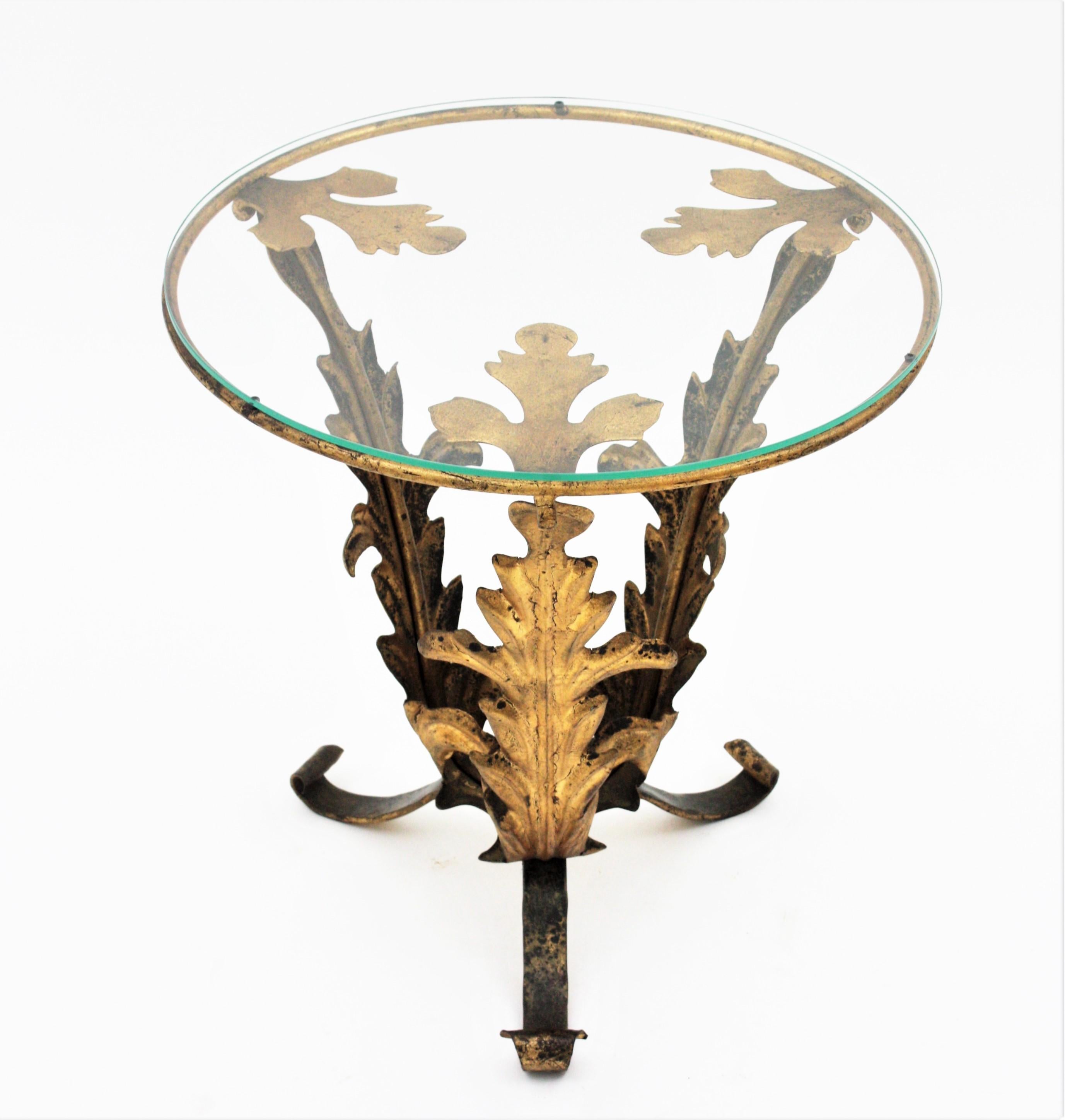Foliage Drinks Table or Side Table in Gilt Iron, Spain, 1940s 3