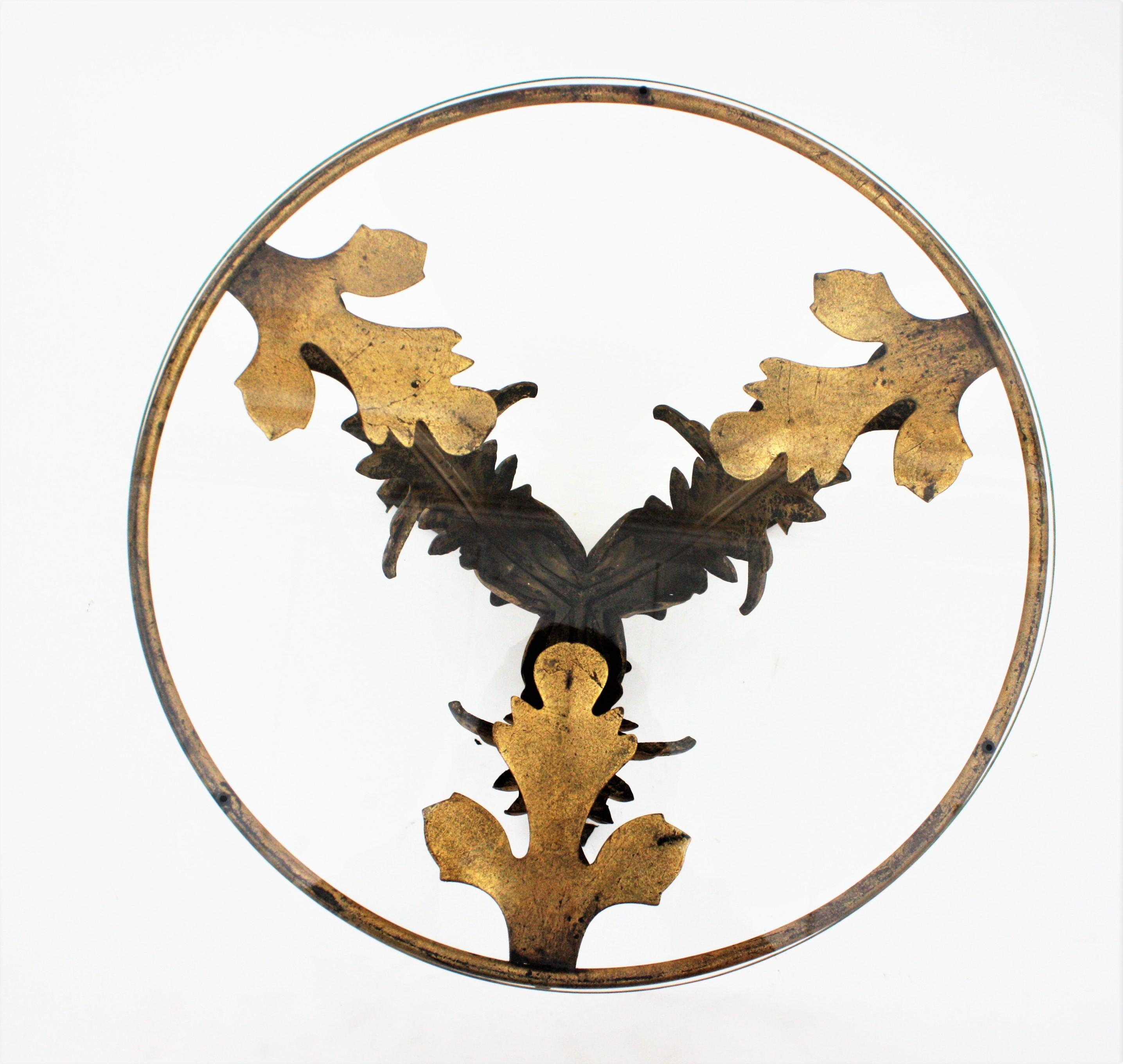 Foliage Drinks Table or Side Table in Gilt Iron, Spain, 1940s For Sale 5