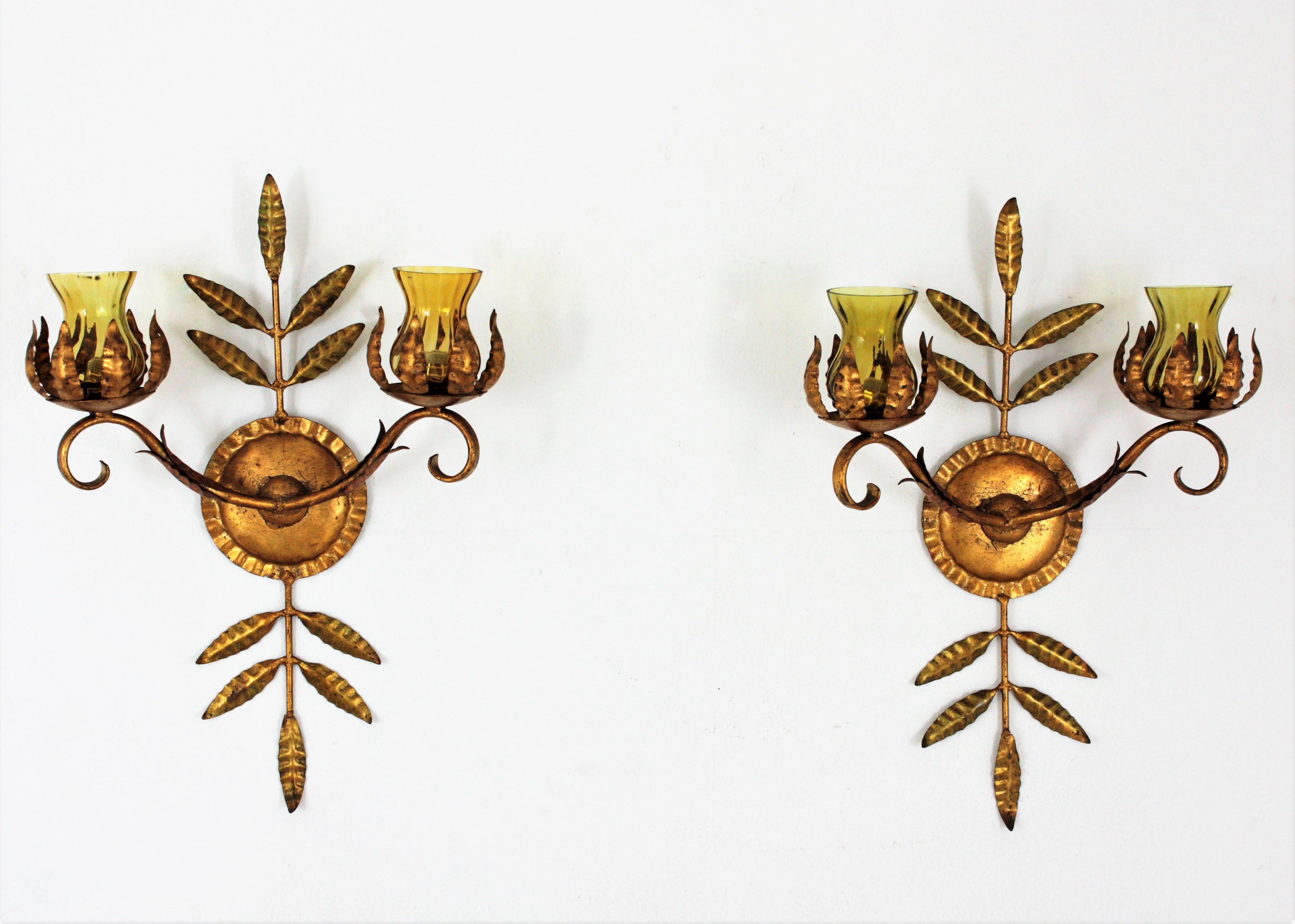 Pair of Spanish Wall Sconces in Gilt Iron and Amber Glass For Sale 11