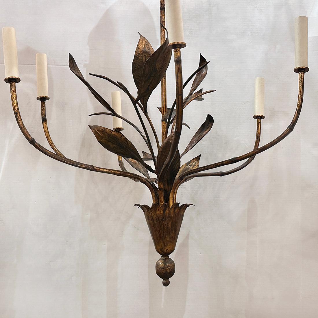 Doré Lustre en métal doré Foliage en vente