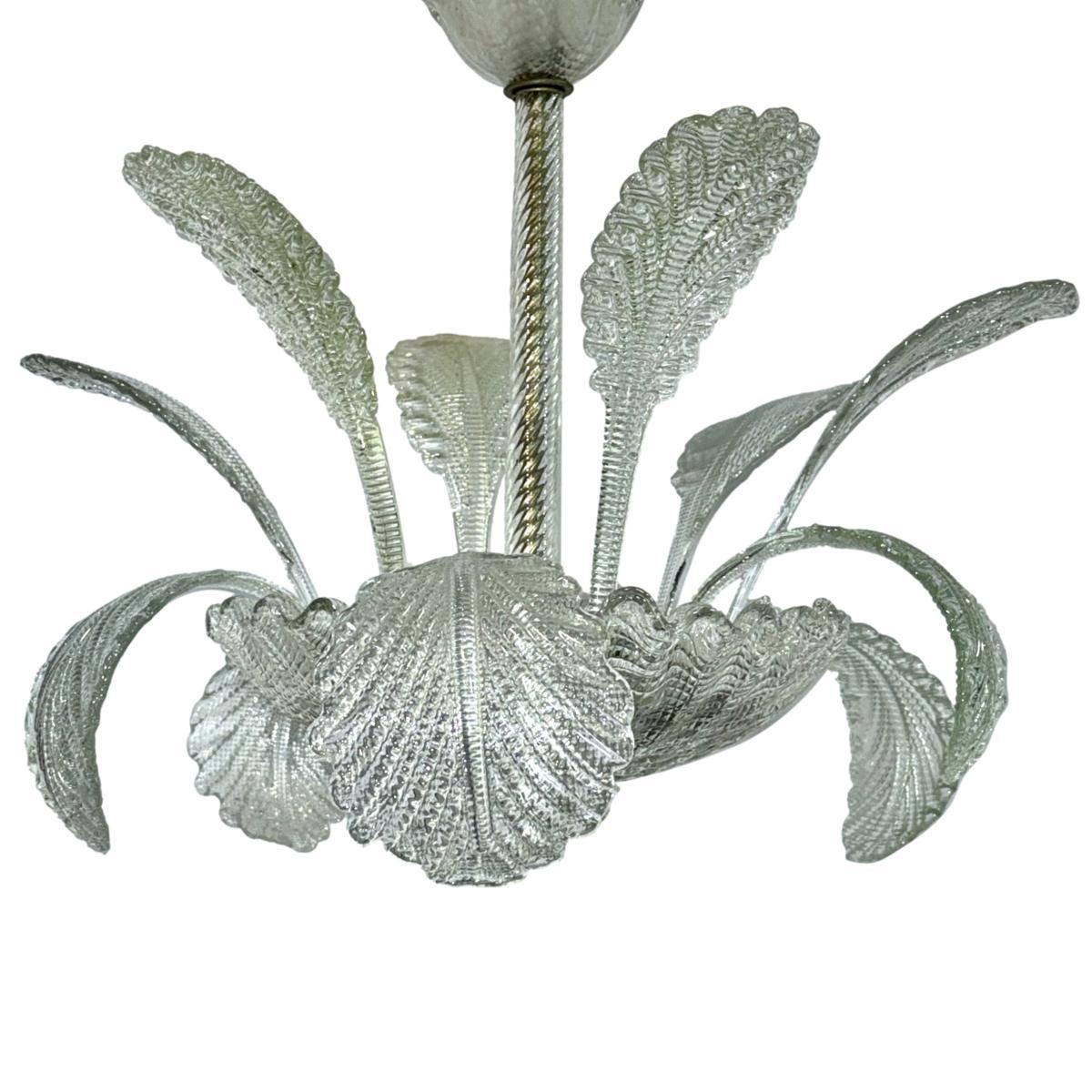 Lampadario in vetro con fogliame In condizioni buone in vendita a New York, NY
