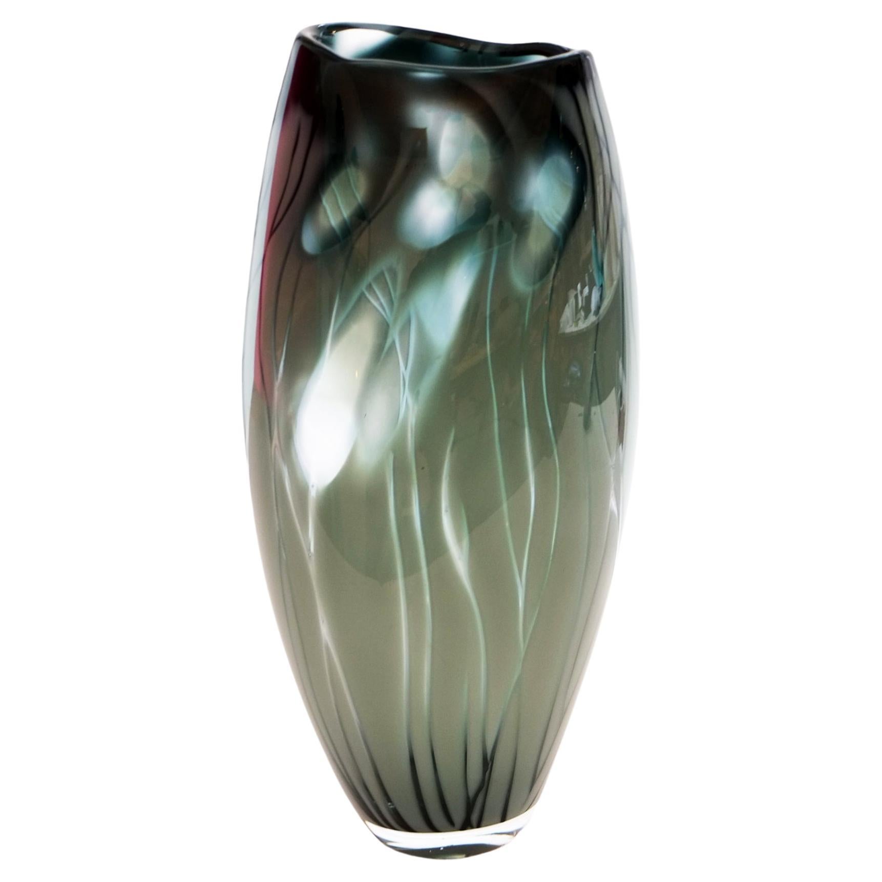 Vase à grappes de feuillage de Michele Oberdieck en vente