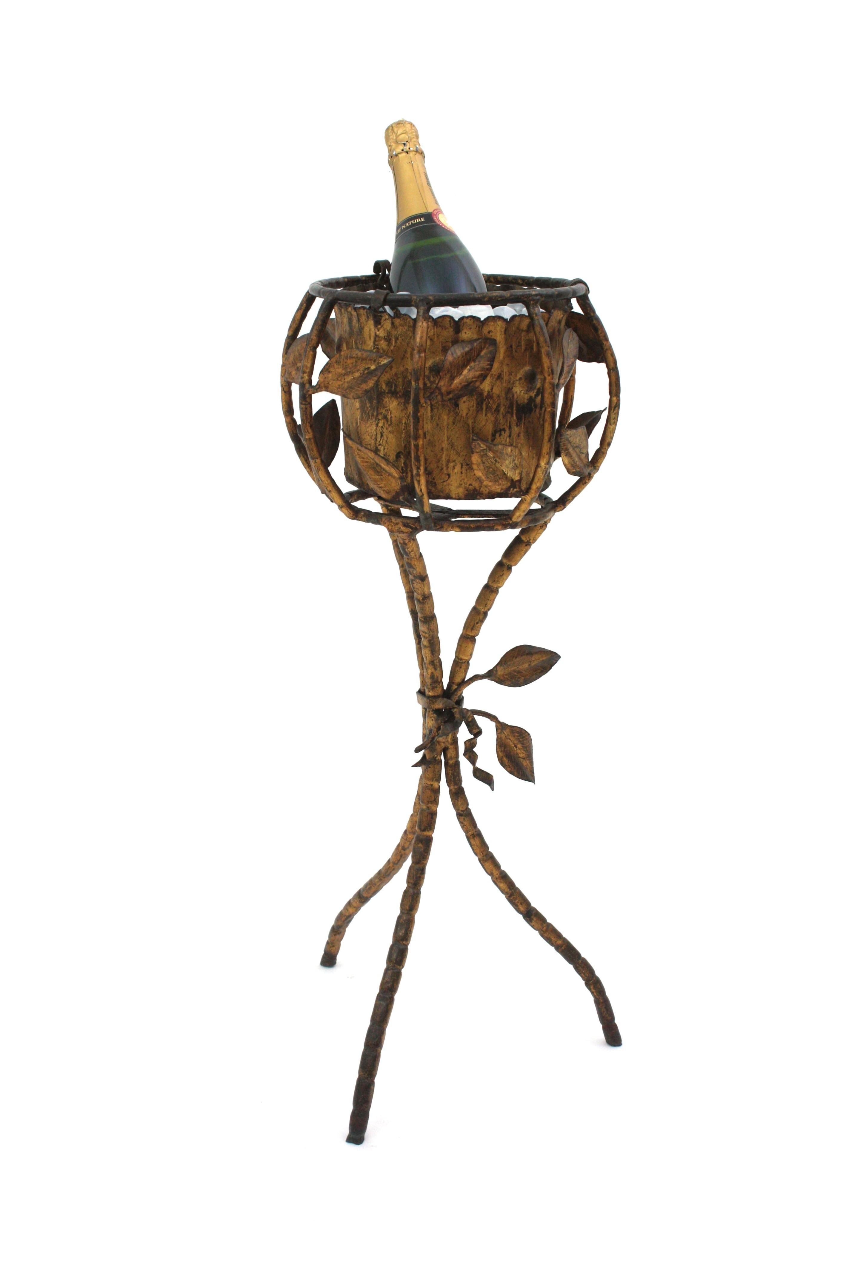 Cubitera / Jardinera para Champán Foliage sobre Soporte, Hierro Dorado Imitación Bambú en venta 6