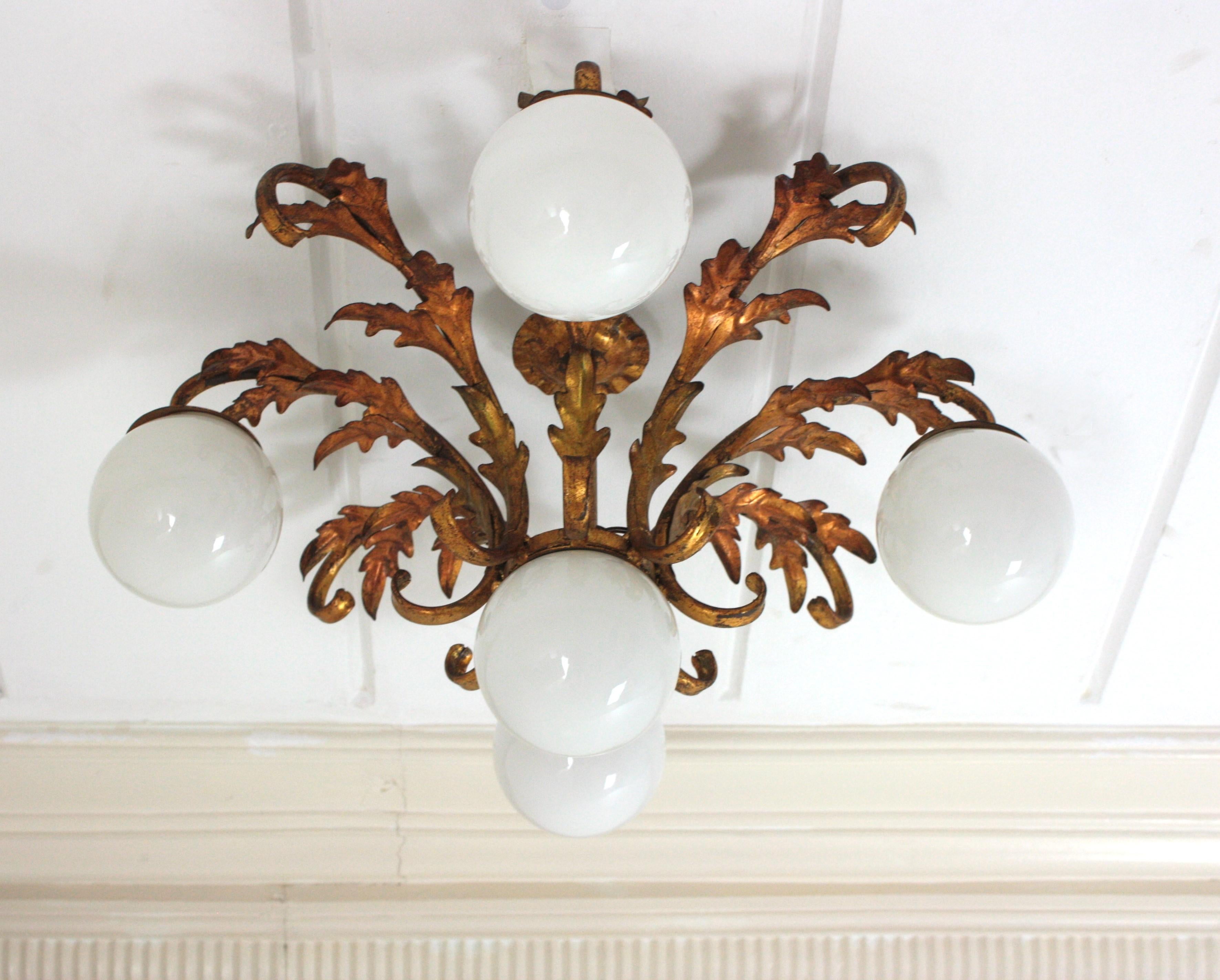 Foliage Starburst Light Fixture / Kronleuchter, vergoldetes Eisen & Opalgläser, 1950 im Angebot 7