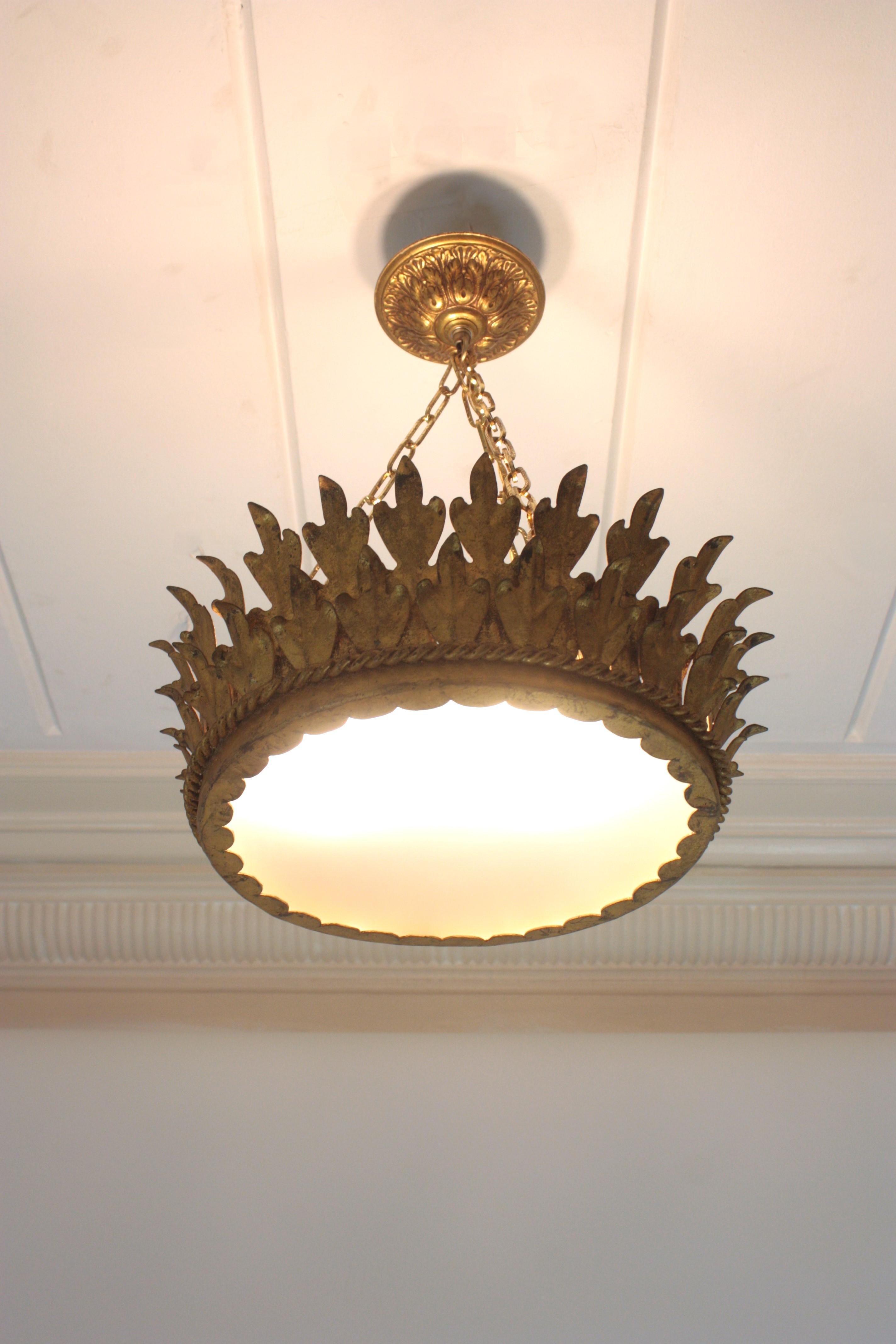 Foliage Sunburst Crown Ceiling Light Fixture / Chandelier, Neoclassical, 1940 For Sale 7