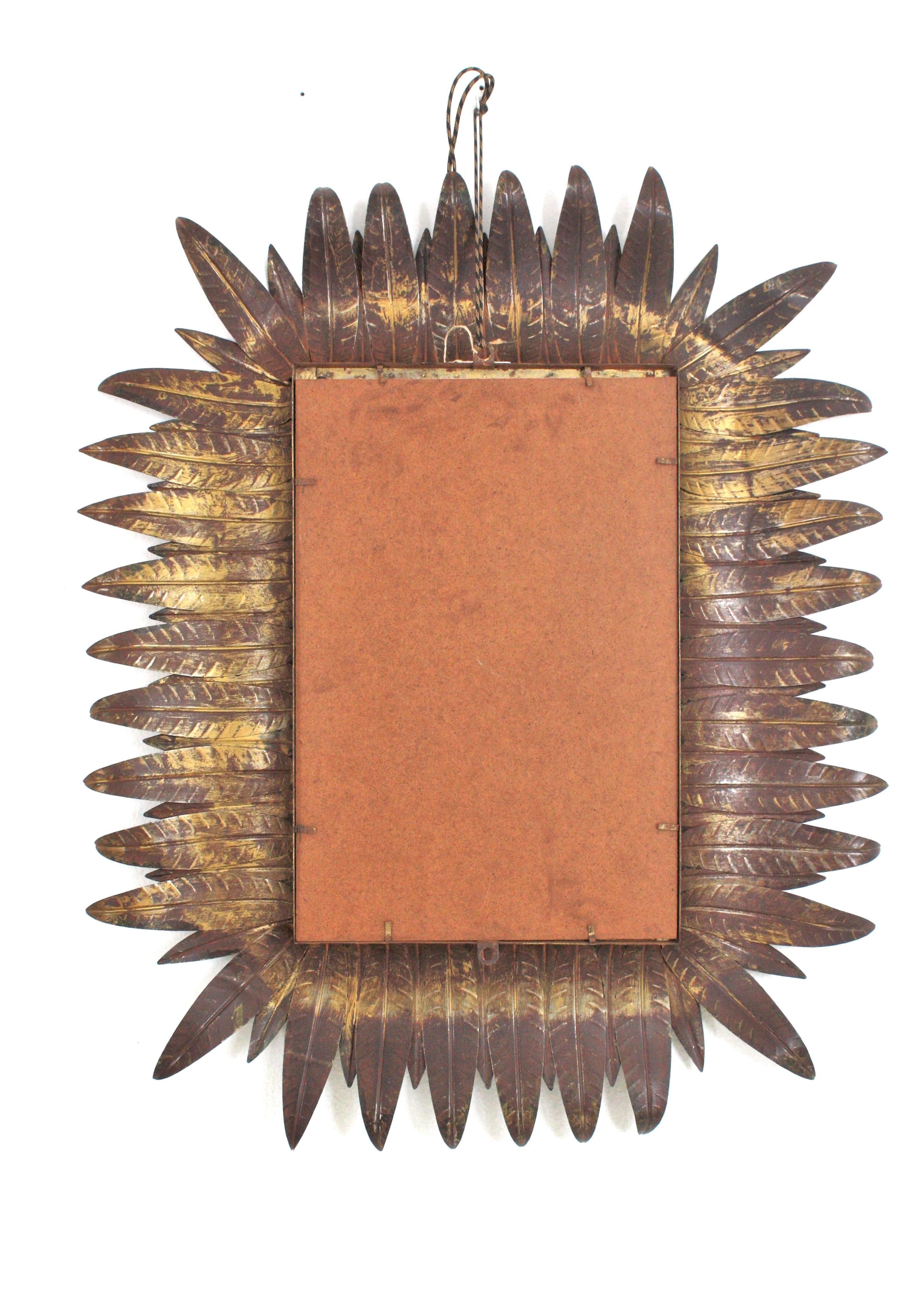Specchio rettangolare Foliage Sunburst in ferro dorato, Hollywood Regency in vendita 4