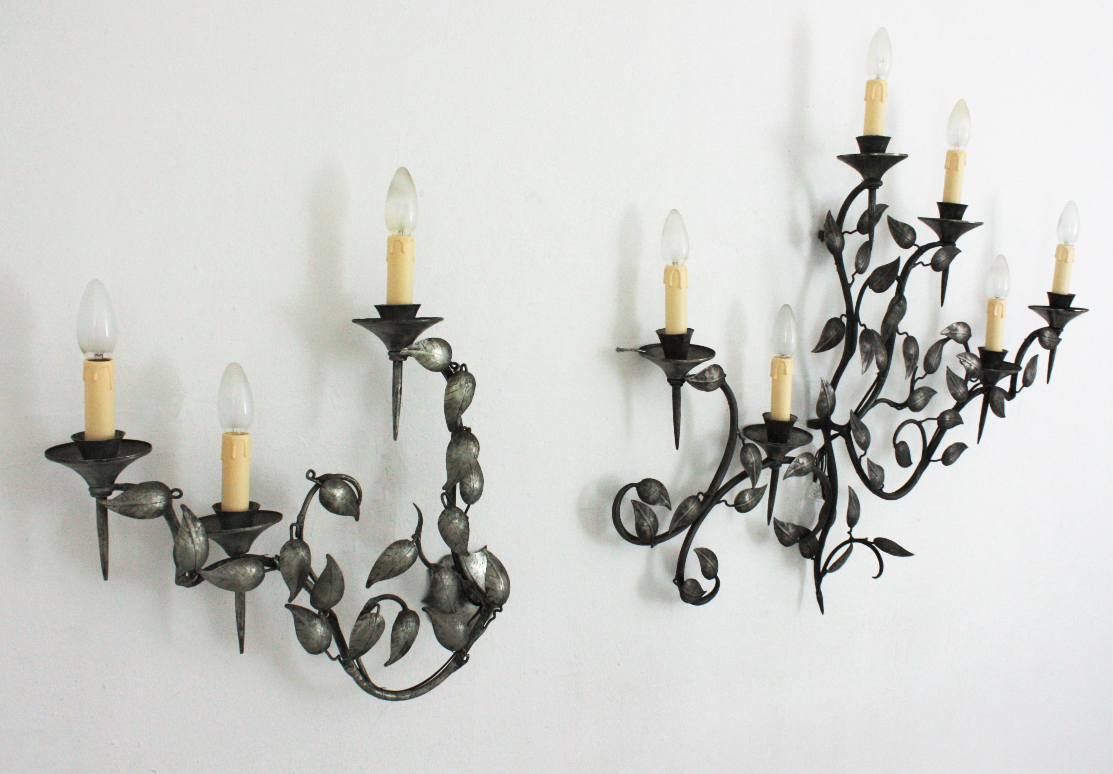 Foliage Wall Sconce with Three Torch Lights in Silver Patinated Iron, 1950s For Sale 3