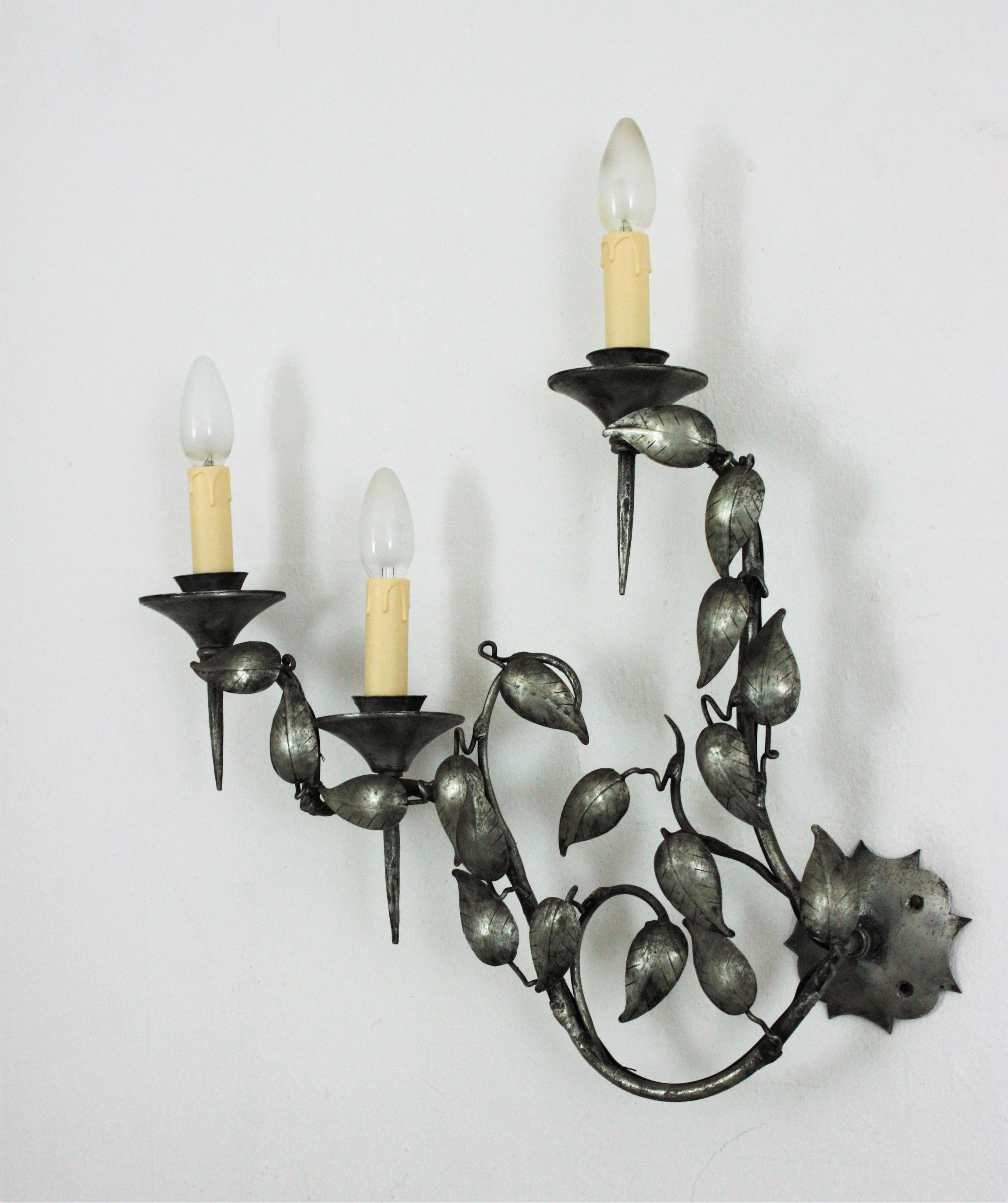 Foliage Wall Sconce with Three Torch Lights in Silver Patinated Iron, 1950s In Good Condition For Sale In Barcelona, ES