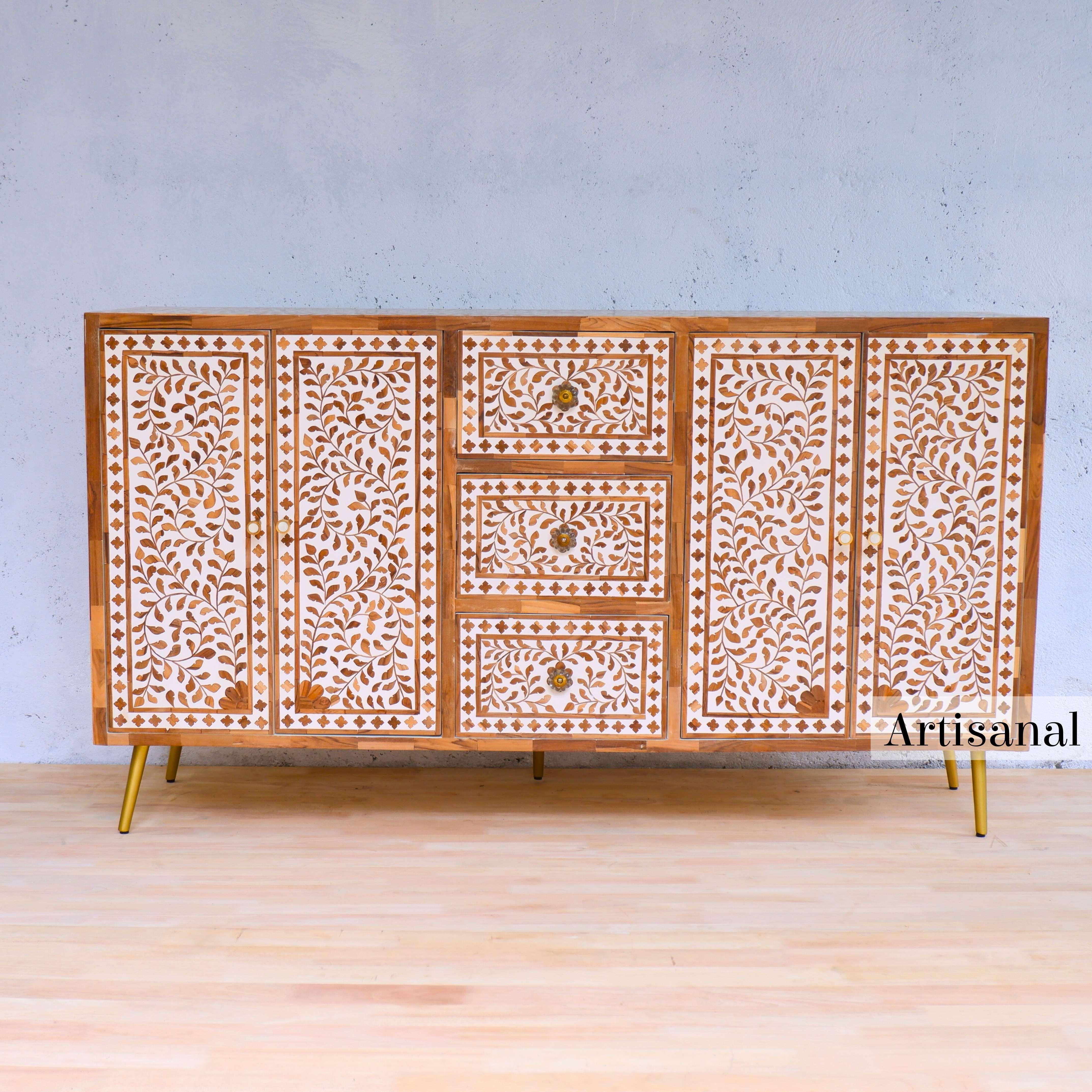 Tablero Auxiliar de Madera con Incrustación de Motivos Foliados Hecho a Mano por Artesanos Moderno de mediados de siglo en venta
