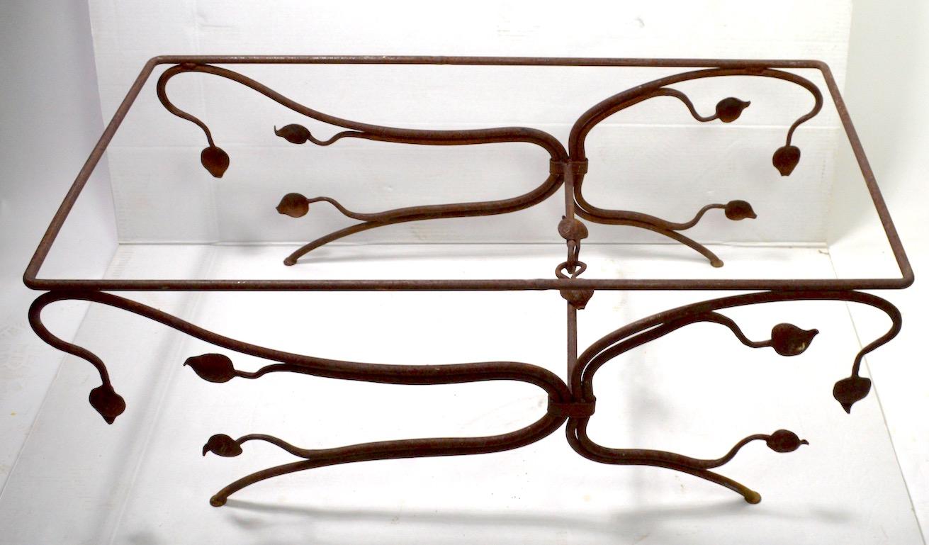 Foliate Motif Wrought Iron Table In Good Condition In New York, NY
