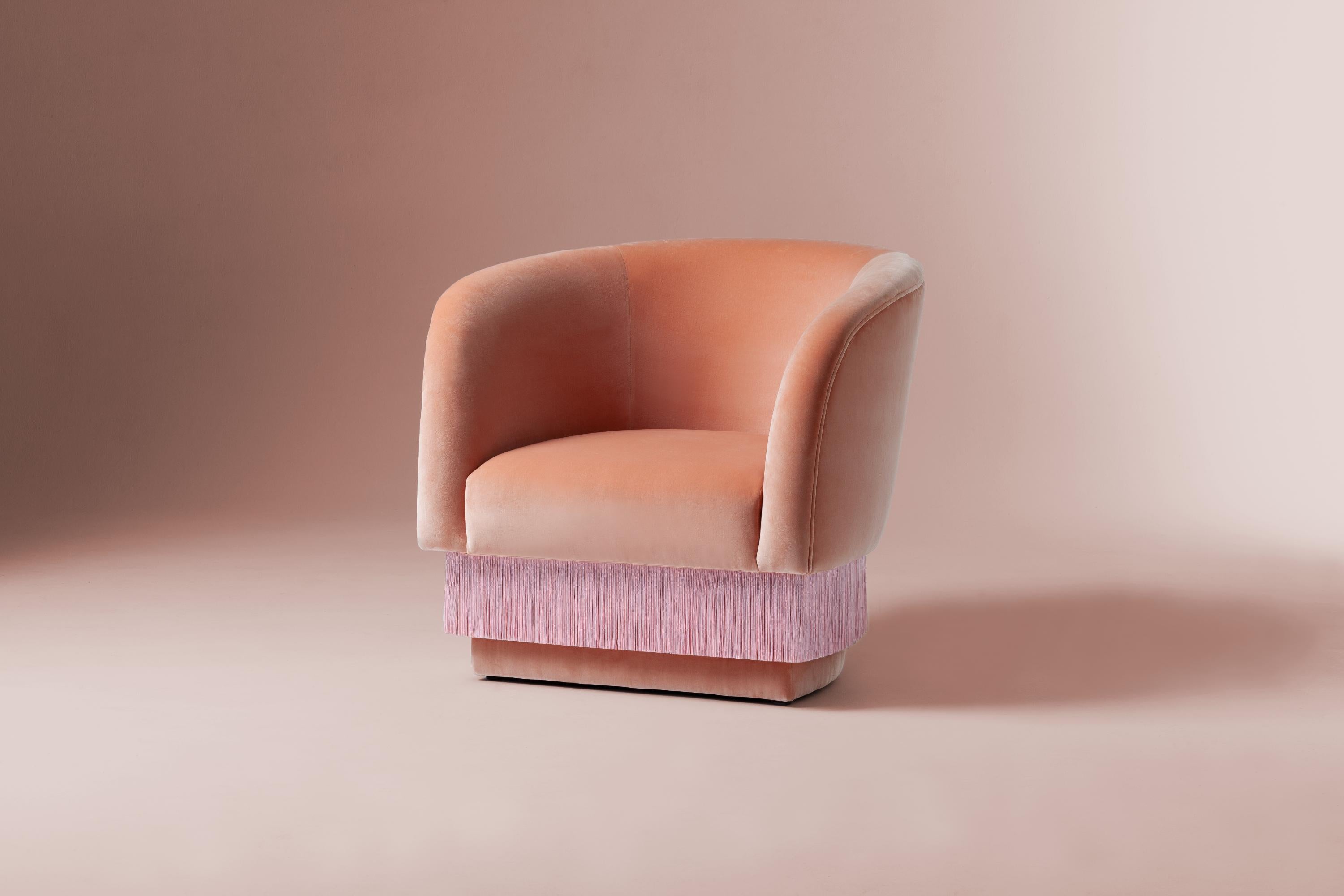 Modern Folie Armchair by Dooq For Sale