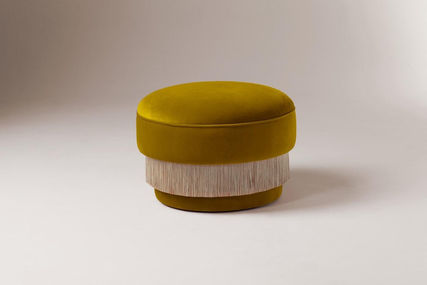 Folie pouf by Dooq
Measures: Ø 64 cm 25”
H 44 cm 17”

Materials: Upholstery and piping fabric or leather

Dooq is a design company dedicated to celebrate the luxury of living. Creating designs that stimulate the senses, whose conceptual