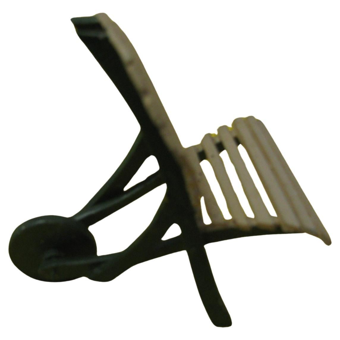 Metà XX secolo Set di 7 pezzi di sedie Adirondack Folk Art con tavolo e Foldes  Ombrello in vendita