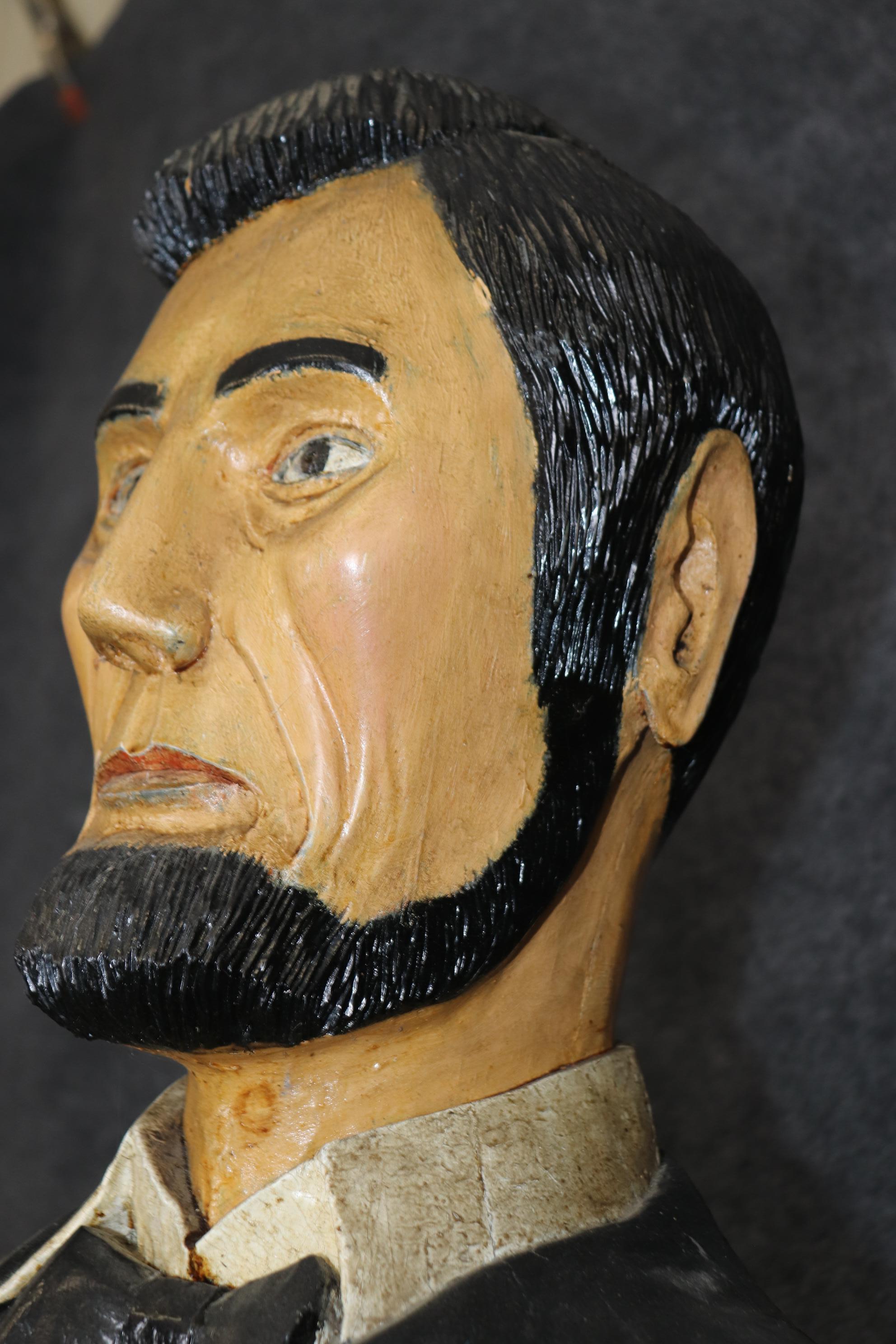 Arte Popular Antiguo Estatua de Abraham Lincoln en Nogal Tallado Circa 1880s Era Arte popular