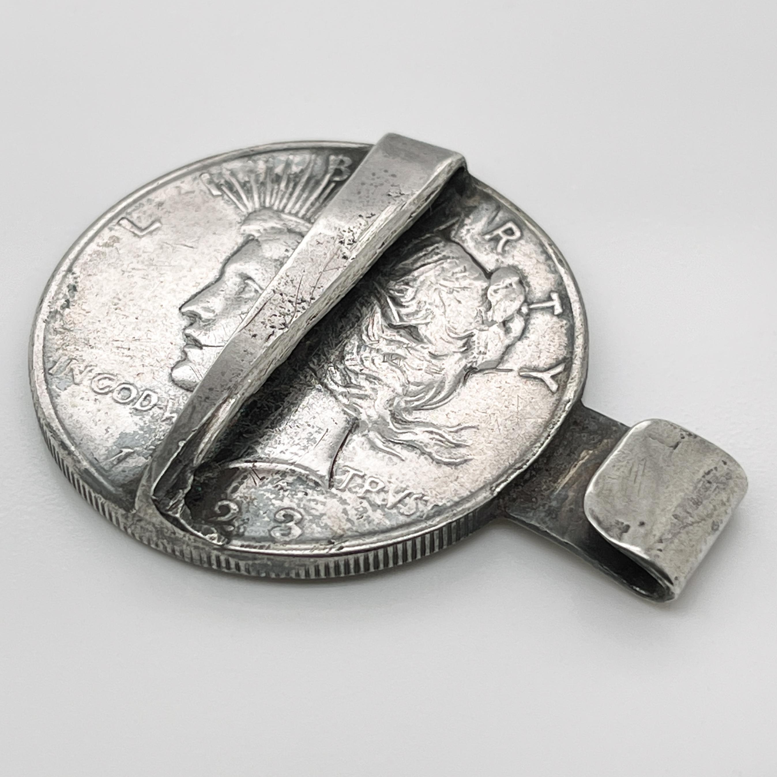 Folk-Art-Gürtelschnalle aus 2 antiken Liberty Peace Silber-Dollarmünzen im Angebot 6