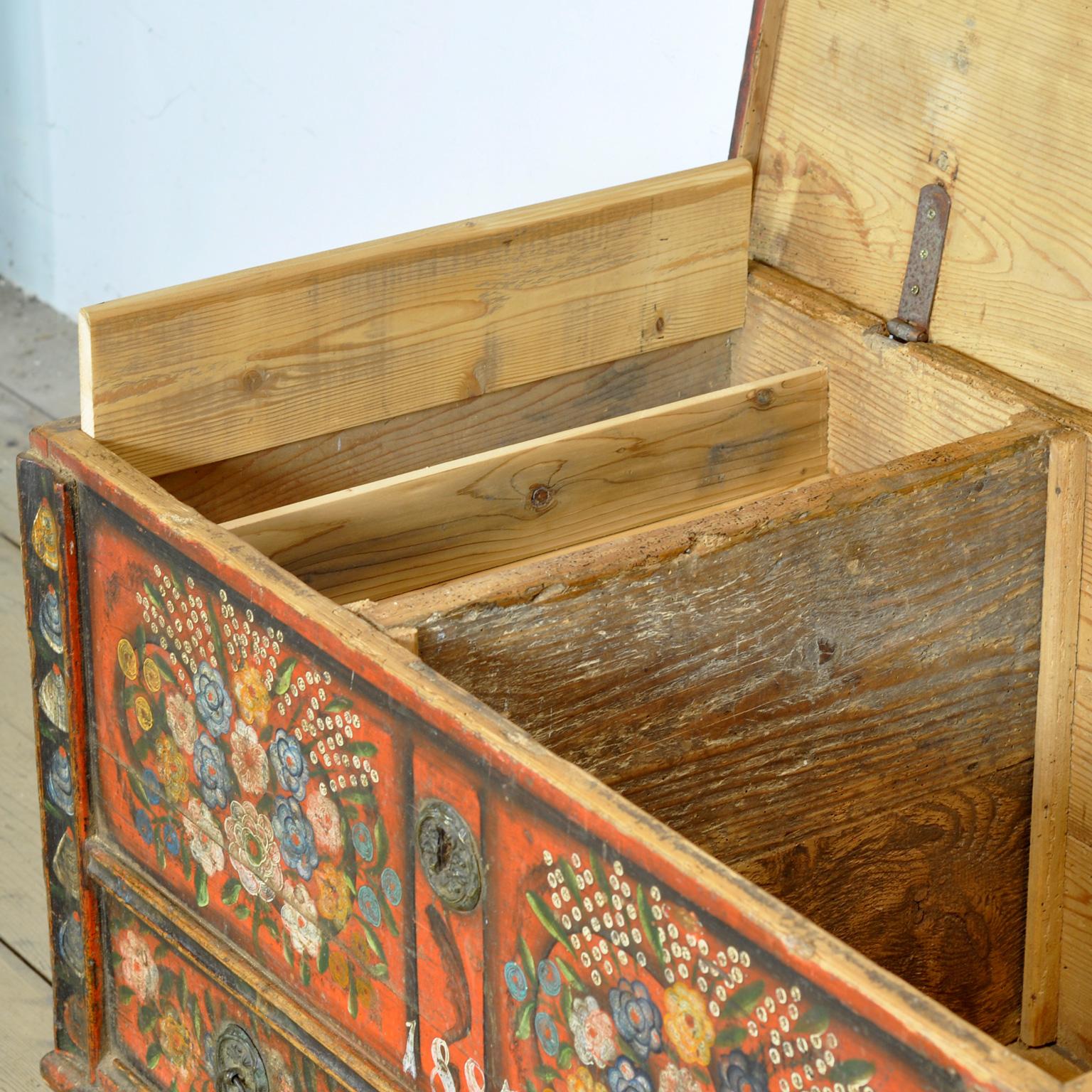 Dipinto a mano Cassapanca da sposa folkloristica, anno 1885