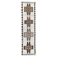 Folk Art Brown and Ivory Triangular Geometric Medallion Wool Runner 3'x11'2''