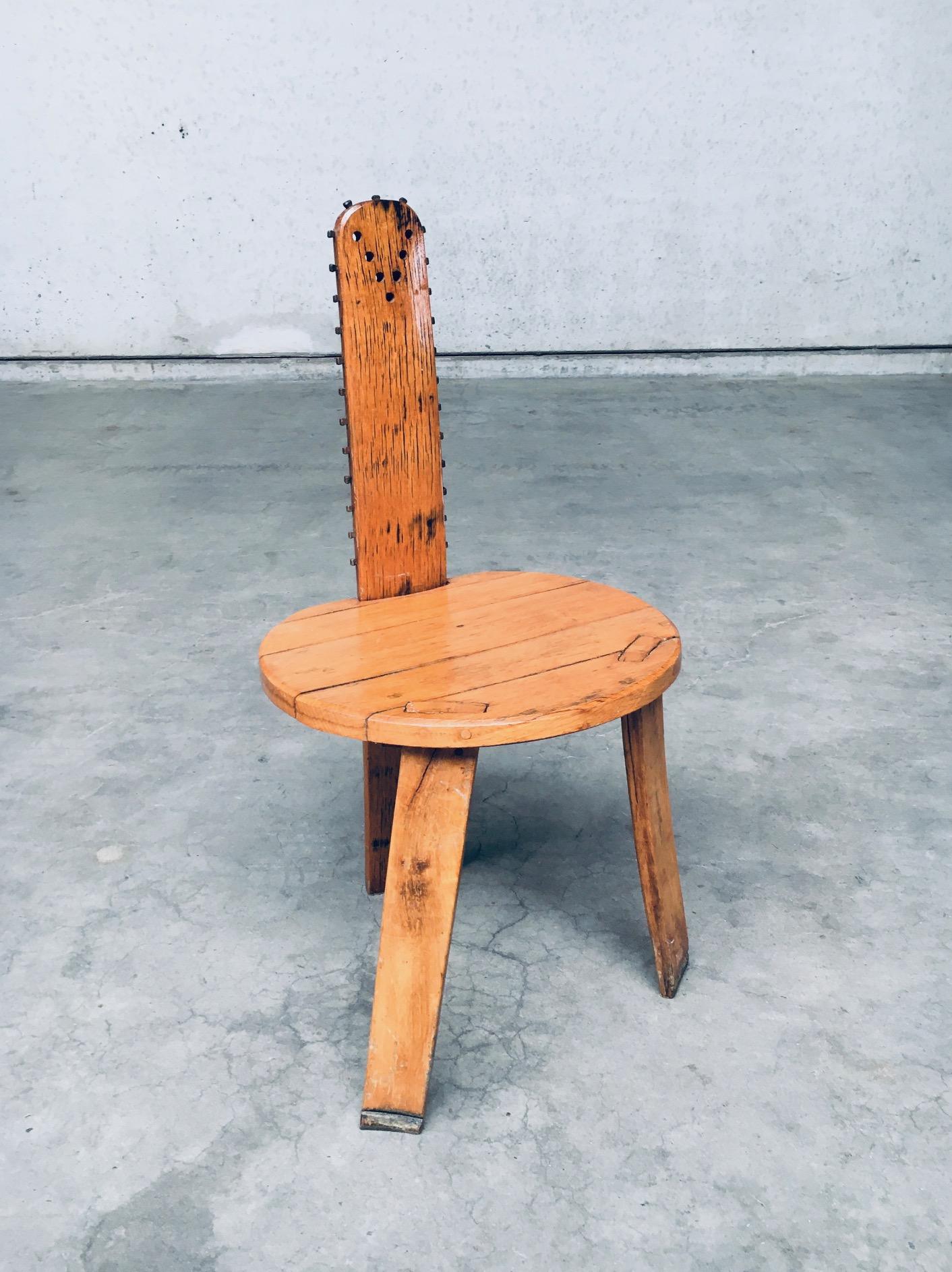 Ensemble de chaises d'appoint à dossier SAW, France 1960's, Folk Art Brutalist Design en vente 3