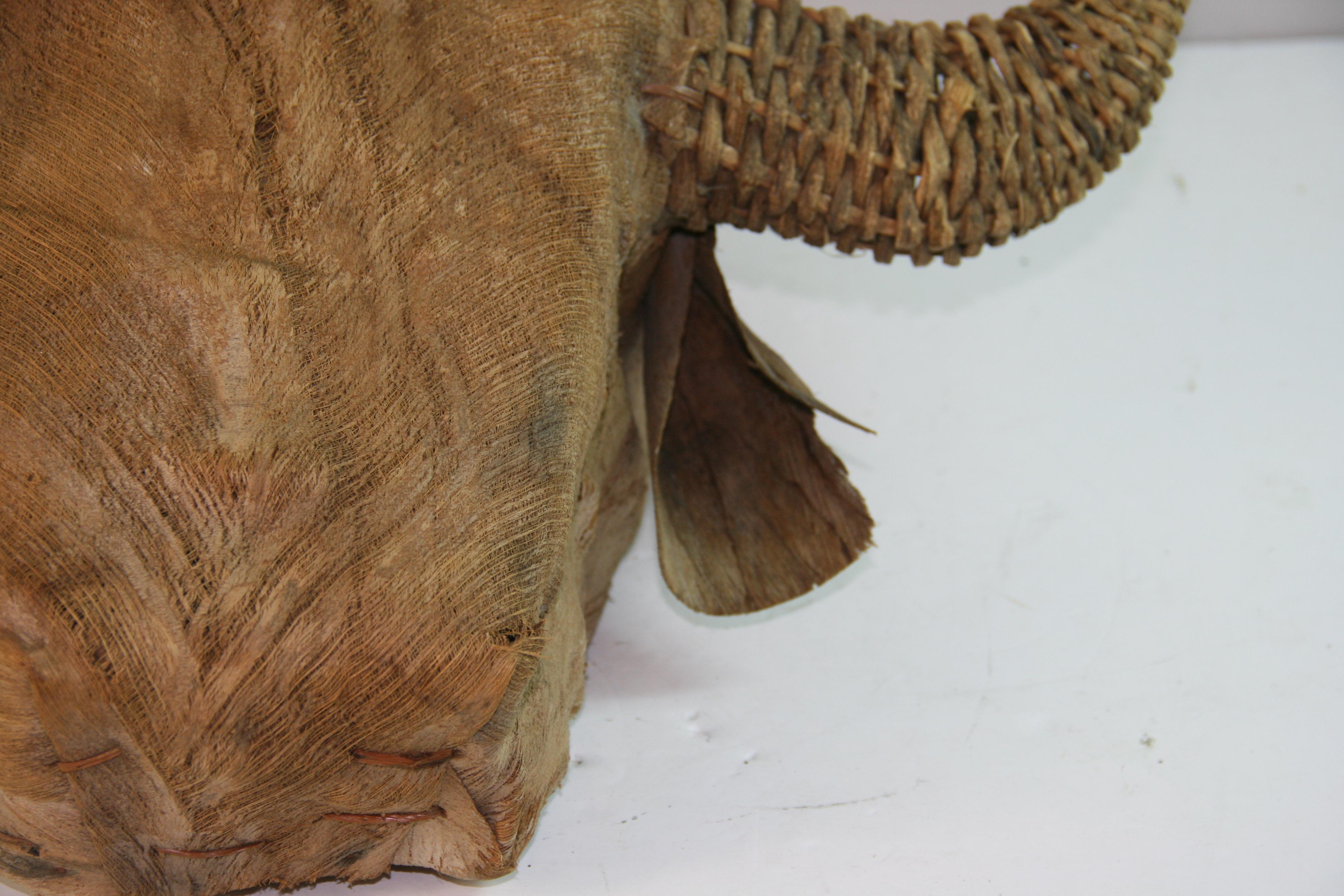 Sculpture de taureau d'art populaire en vente 5