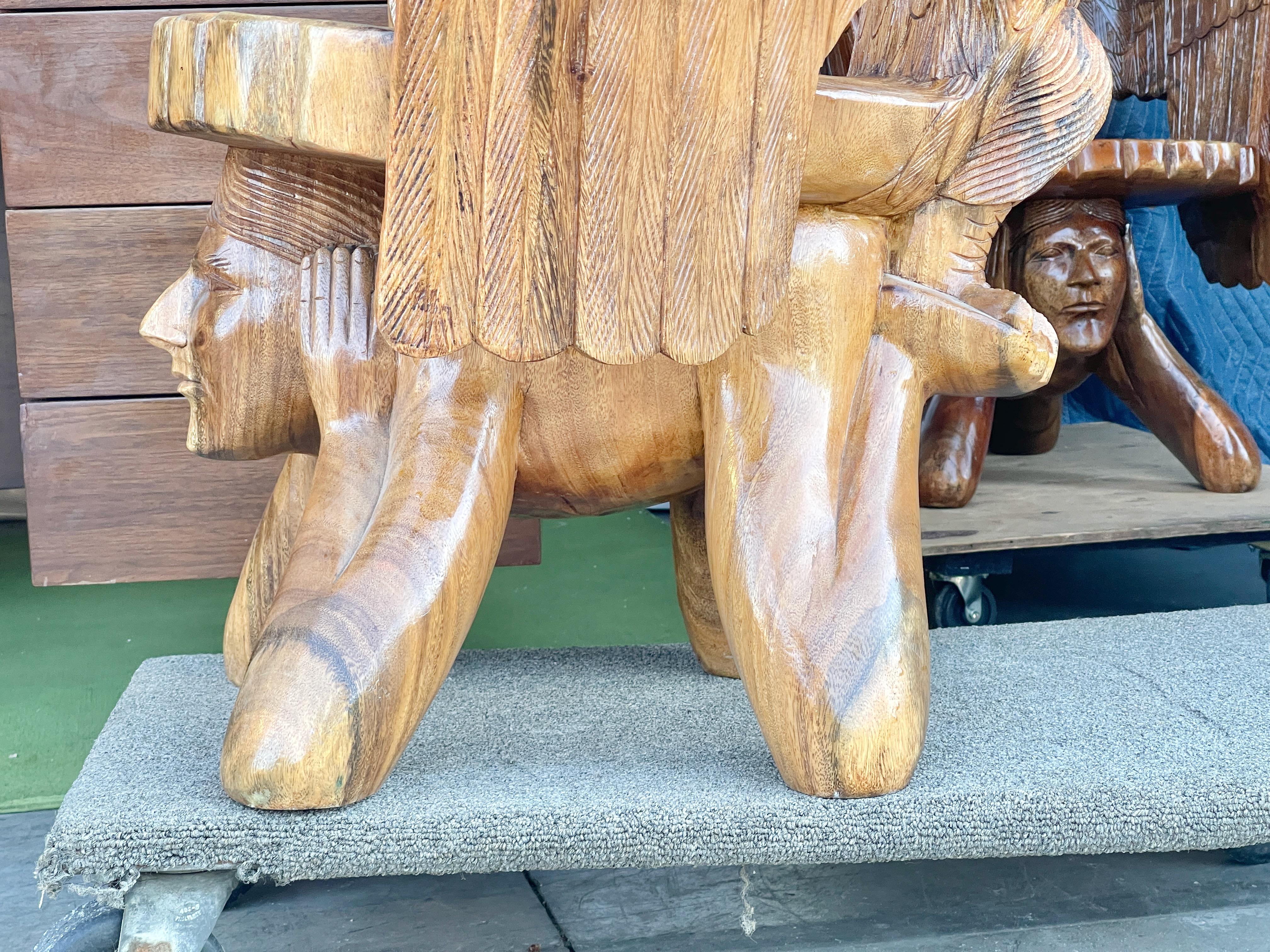 Art Carved Eagle Chairs (chaises à aigle) en vente 7