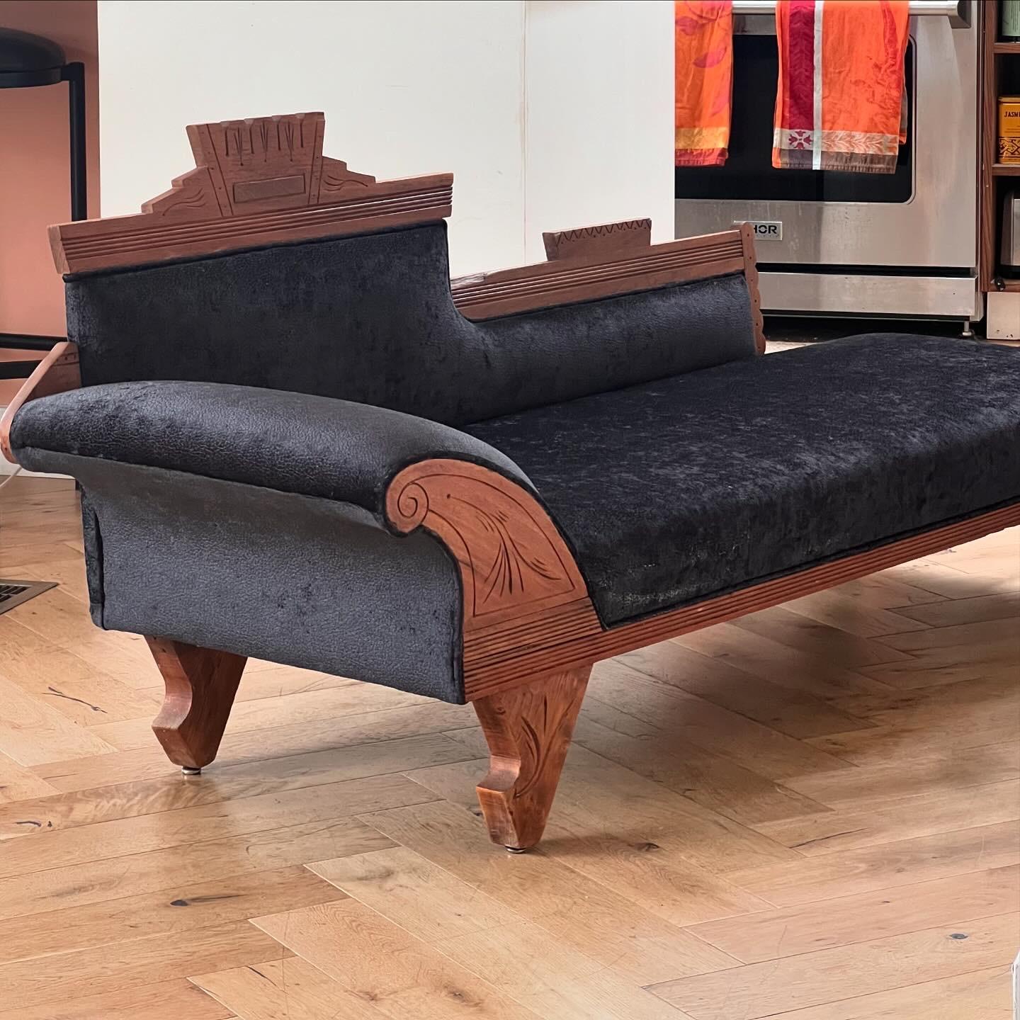 Folk art chaise longue, early 20th century 2