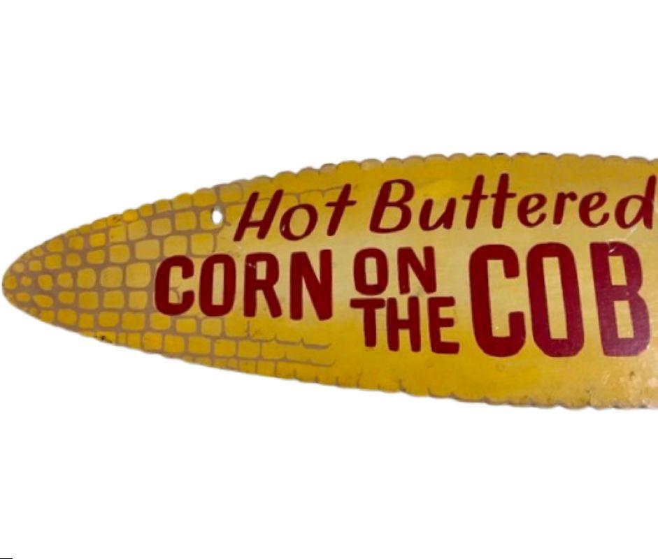 Vintage Folk Art Corn on the Cob Trade Sign, circa 1950, une enseigne en masonite découpée et peinte à la main sous la forme d'un épi de maïs annonçant 