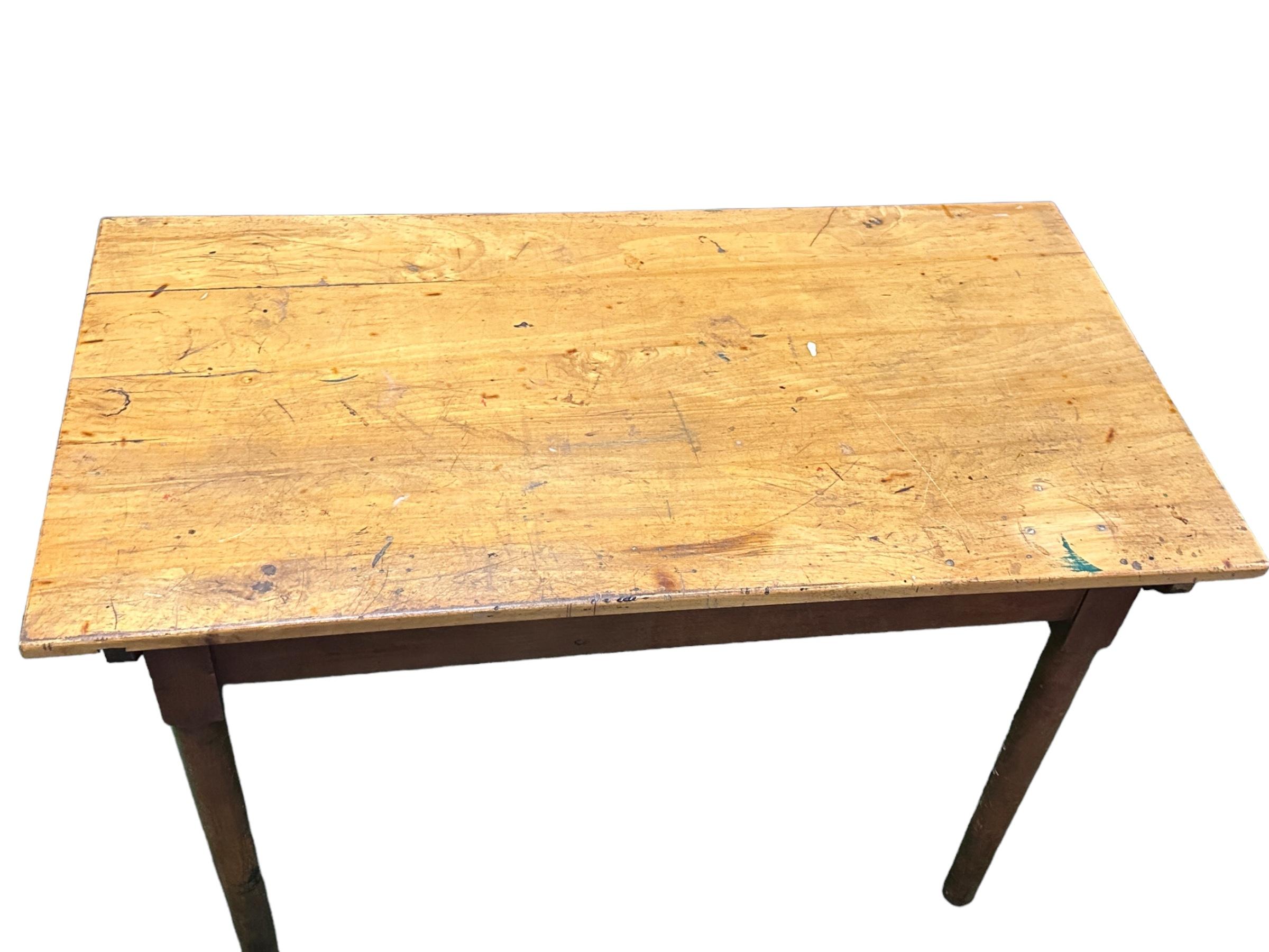 Folk Art Cottage Farm Tavern Table out of Humbser Brewery Fürth Bavaria 1950s In Good Condition For Sale In Nuernberg, DE