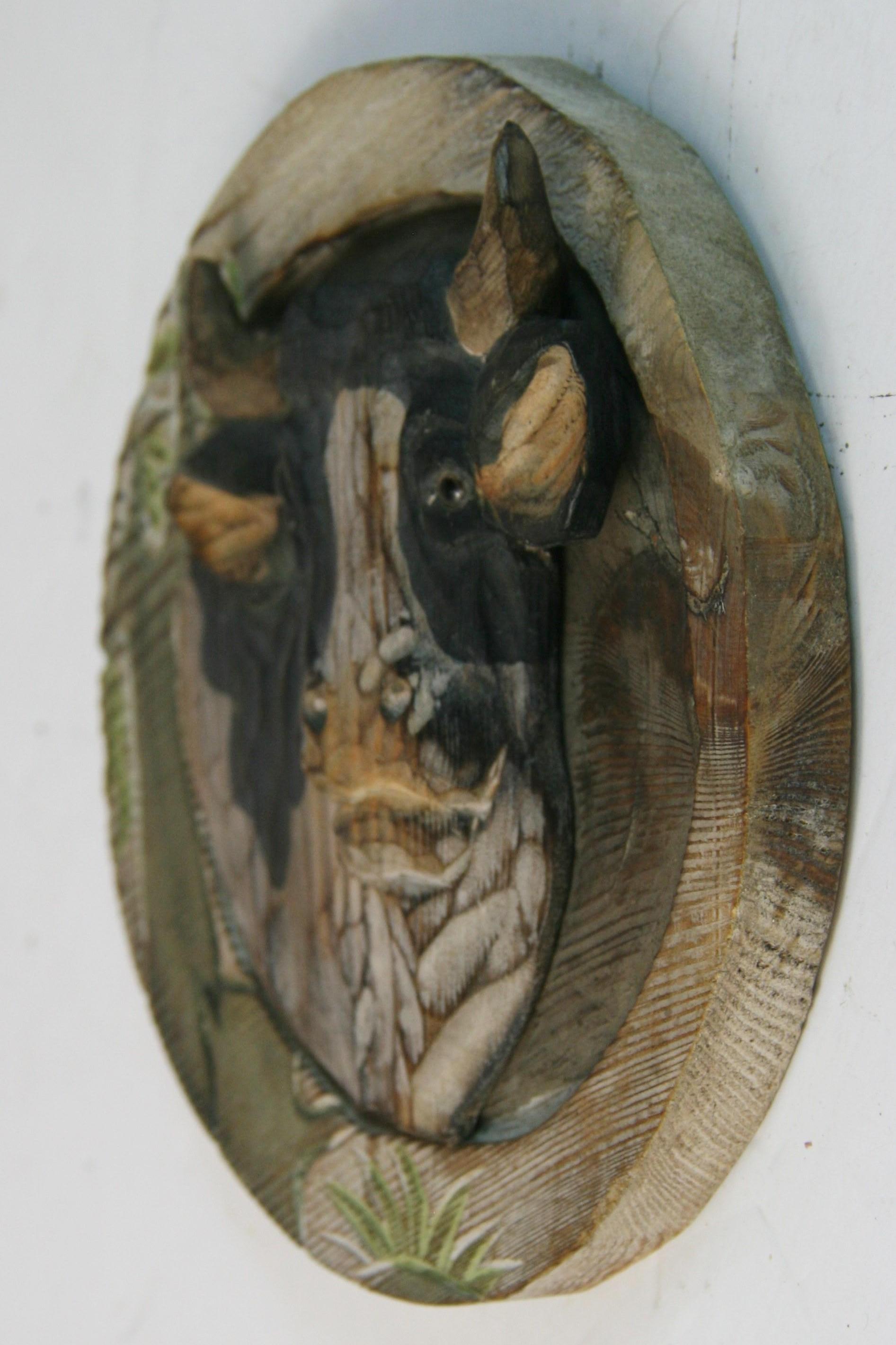 Folk Art Cow Wall Sculptures Set of Three In condizioni buone in vendita a Douglas Manor, NY