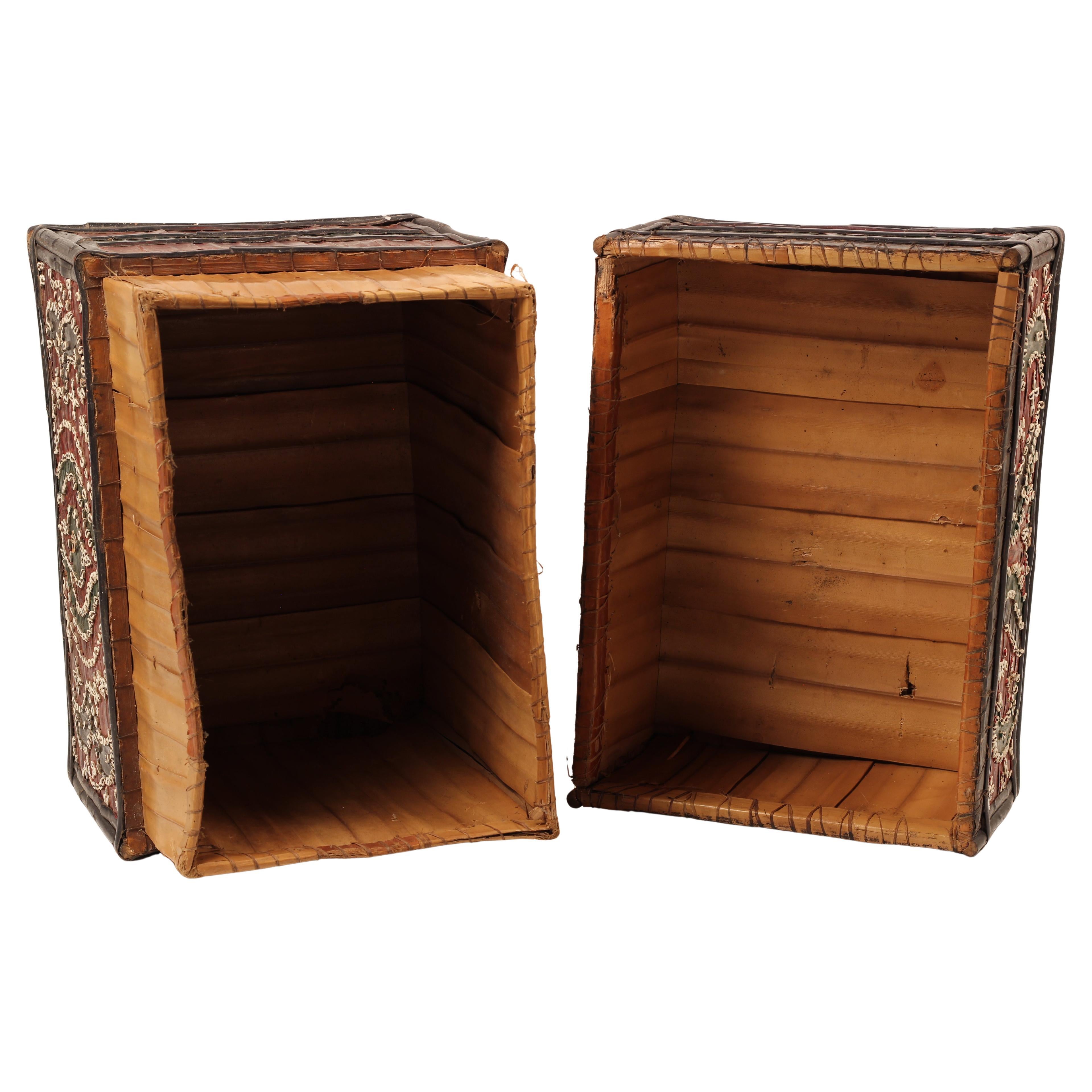 Folk Art Dowry Box, Lombok Indonesien, Kaurischnecke, bemalt Palm & Bambus 1950's Sasak im Angebot 2