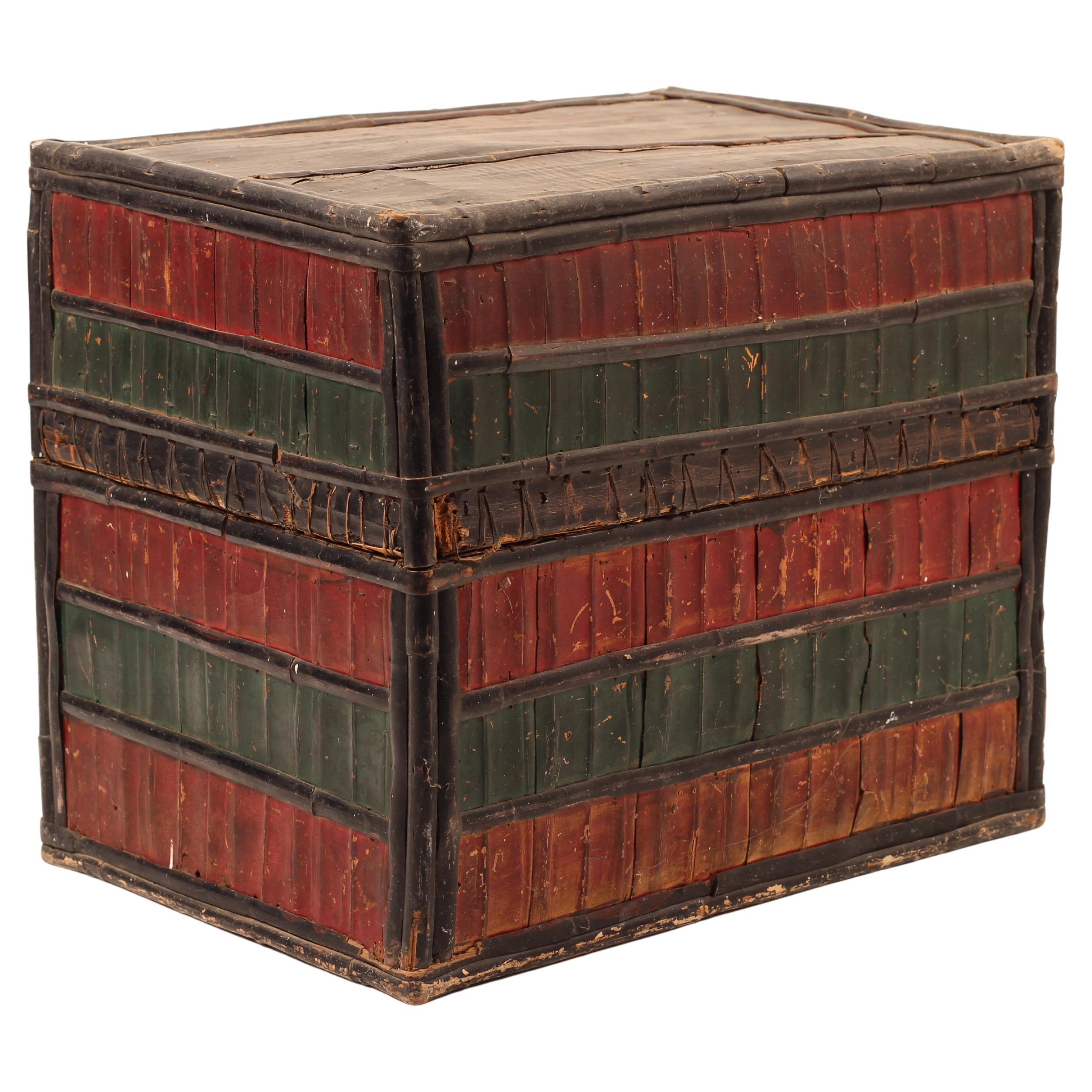 Folk Art Dowry Box, Lombok Indonesien, Kaurischnecke, bemalt Palm & Bambus 1950's Sasak im Angebot 1