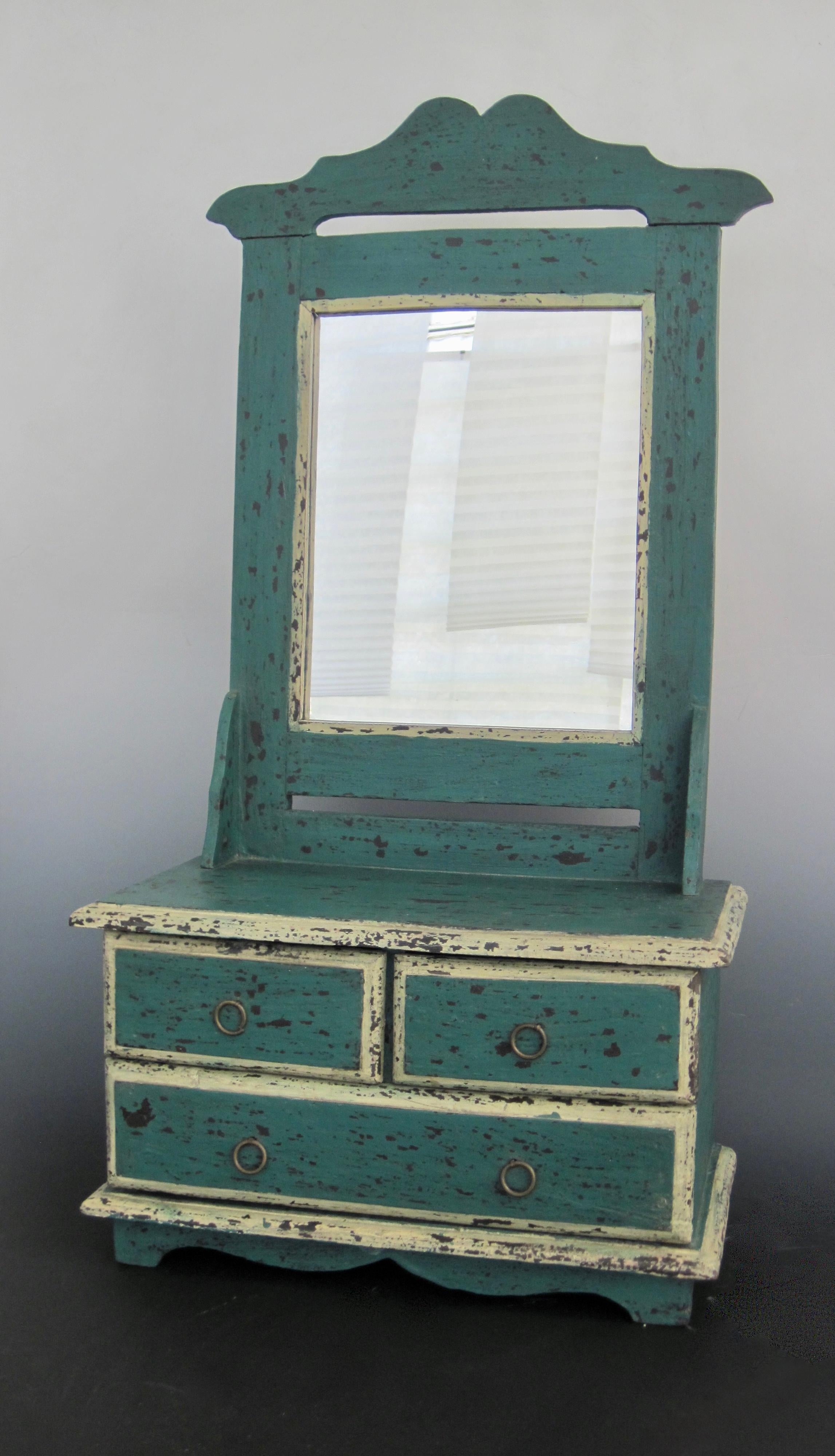 American Folk Art Dresser Top Vanity Mirror in Original Paint For Sale