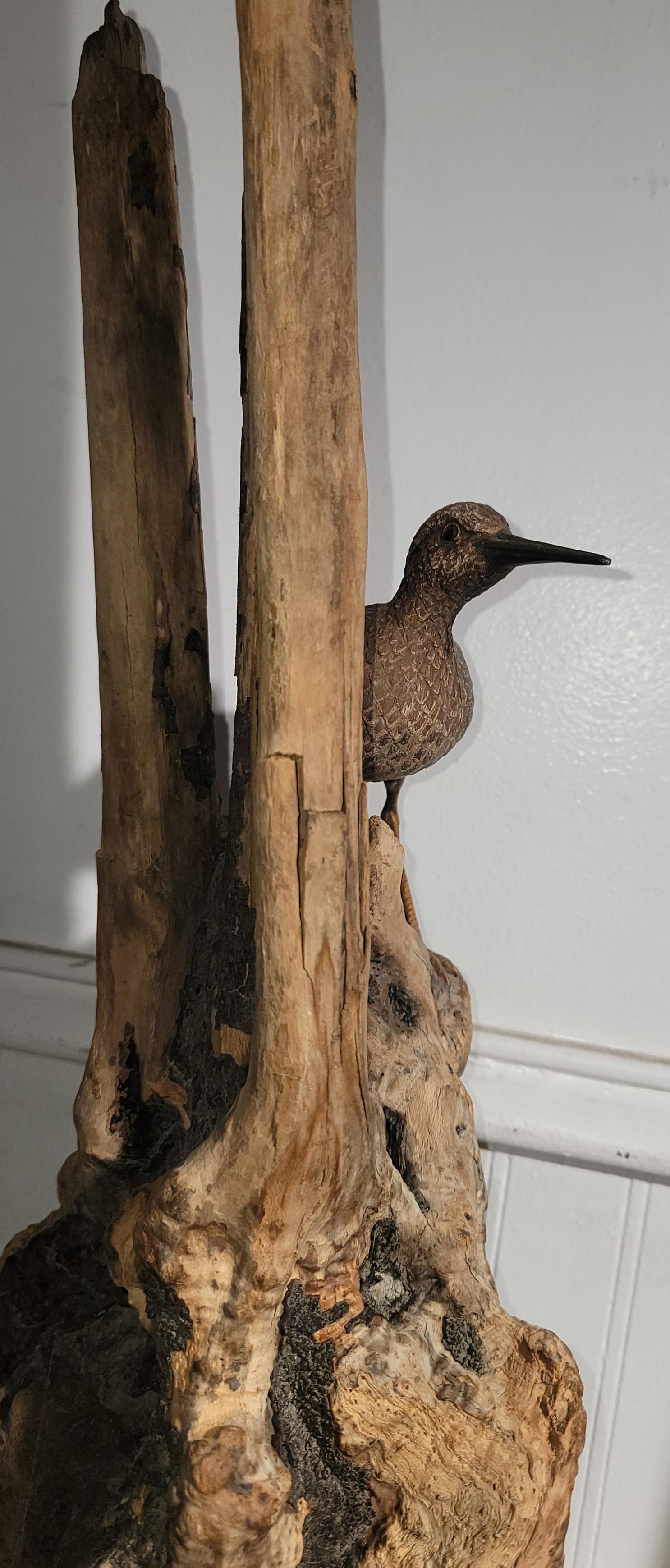 20ième siècle Folk Art Drift Wood Sculpture W/ Bird en vente