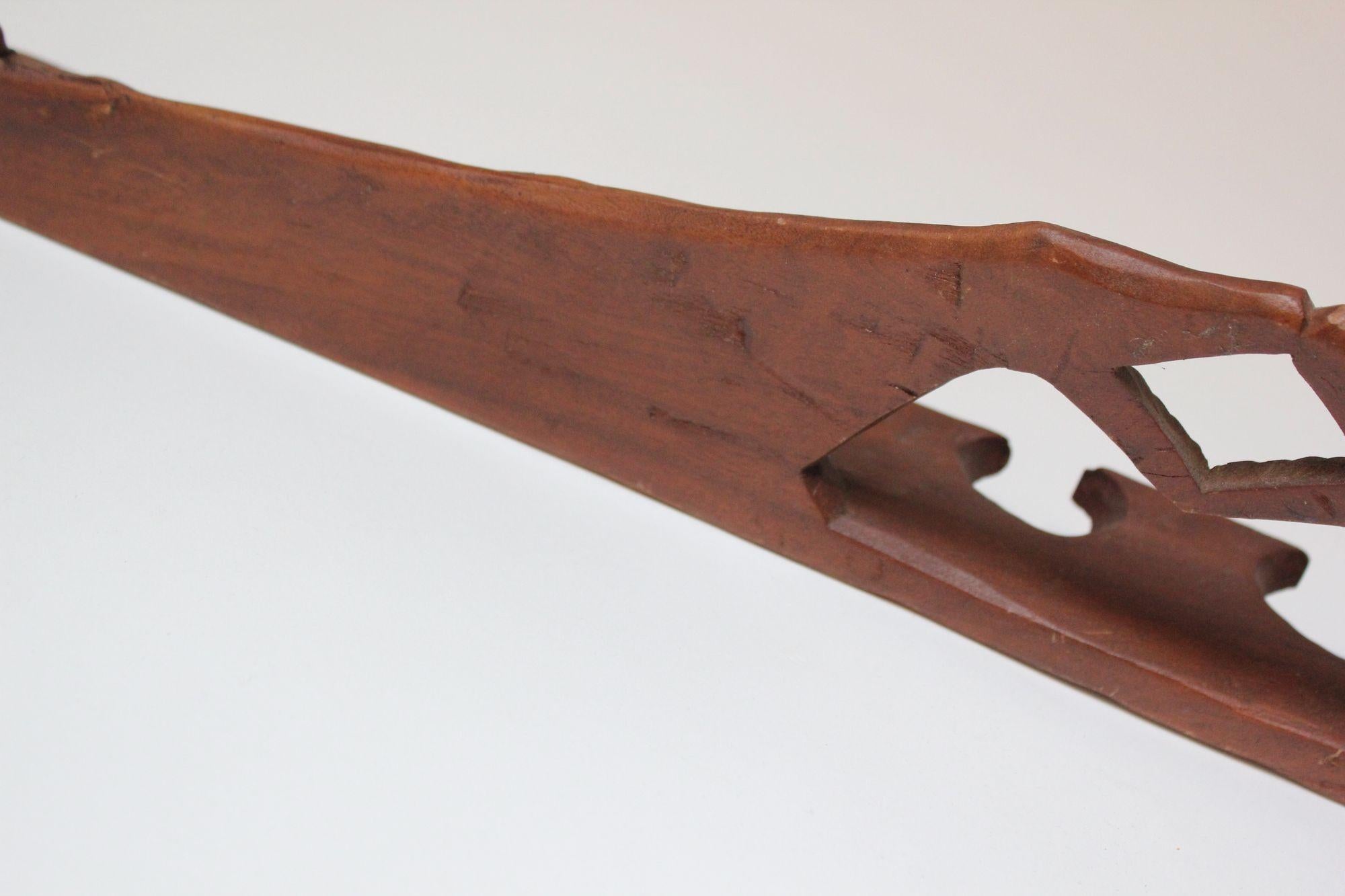 Porte-pipe double chien Folk Art en vente 10