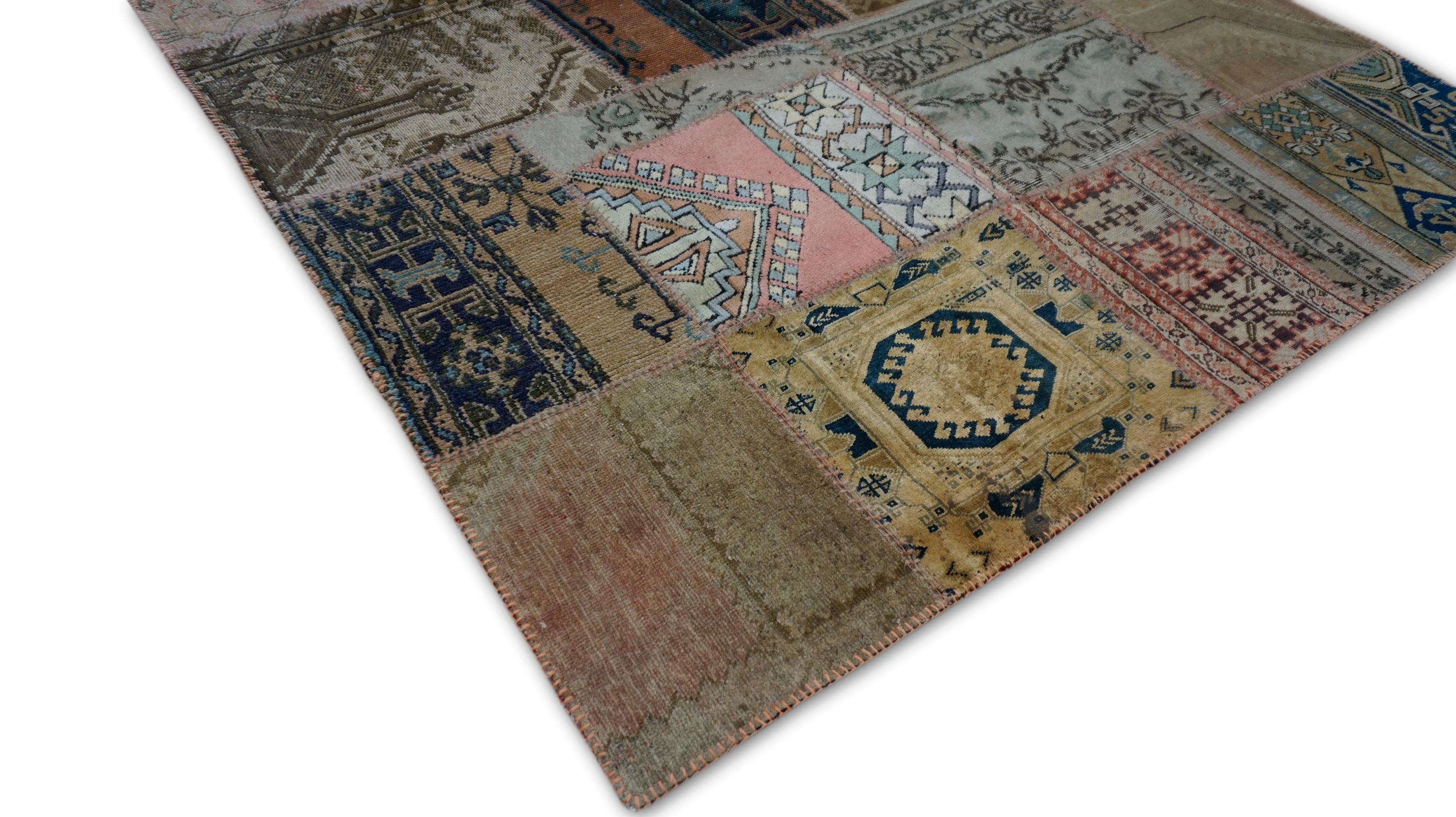 Volkskunst Earthy Colored Patch-Work-Teppich in Patch-Work-Design 6'7''x9'11'' im Zustand „Neu“ im Angebot in Torrance, CA