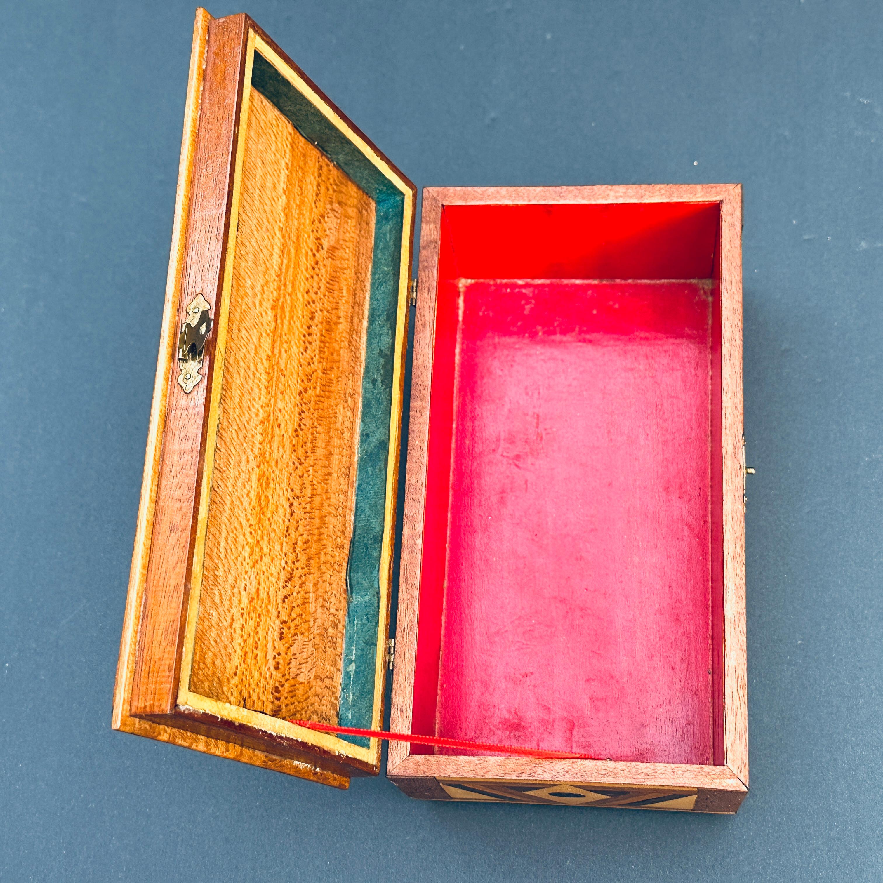 American Folk Art Geometric Inlaid Wood Small Hinged Box For Sale